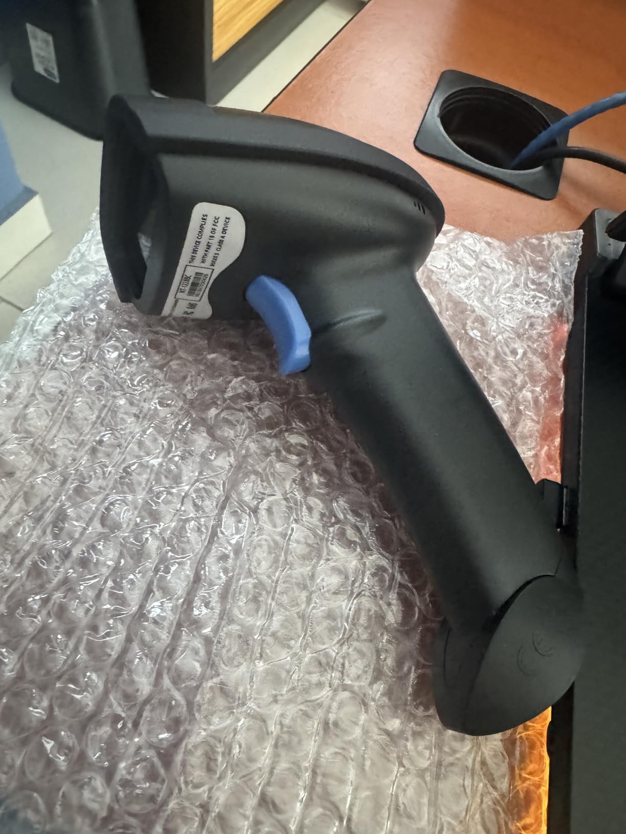 NETUM Bluetooth Barcode Scanner, Support 2.4G Wireless & Bluetooth & Wired customer photo 2