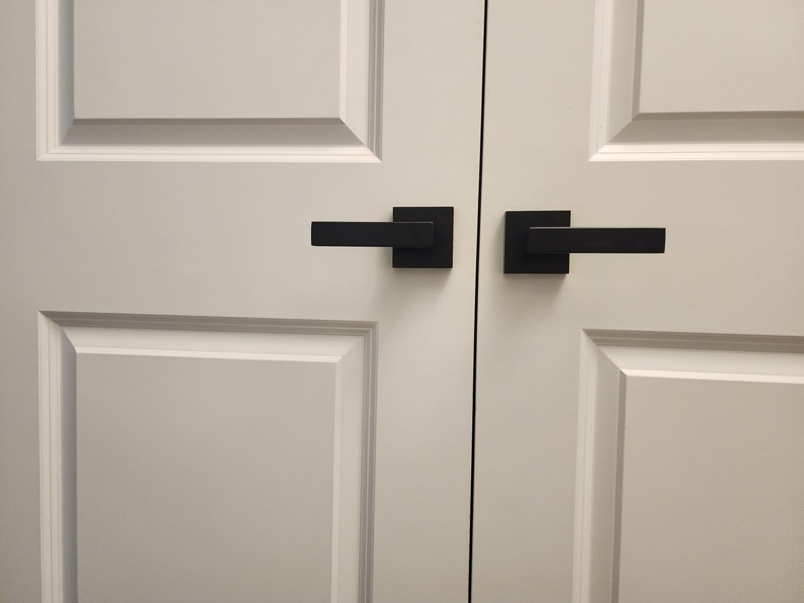 KNOBWELL Exterior Door Handle Heavy Duty Keyed Entry Door Lever Set(Not Keyed Alike) Entrance Handleset, Matte Black Finish, Left or Right Handing Door Handle 2.13 lb One Lever customer photo 2