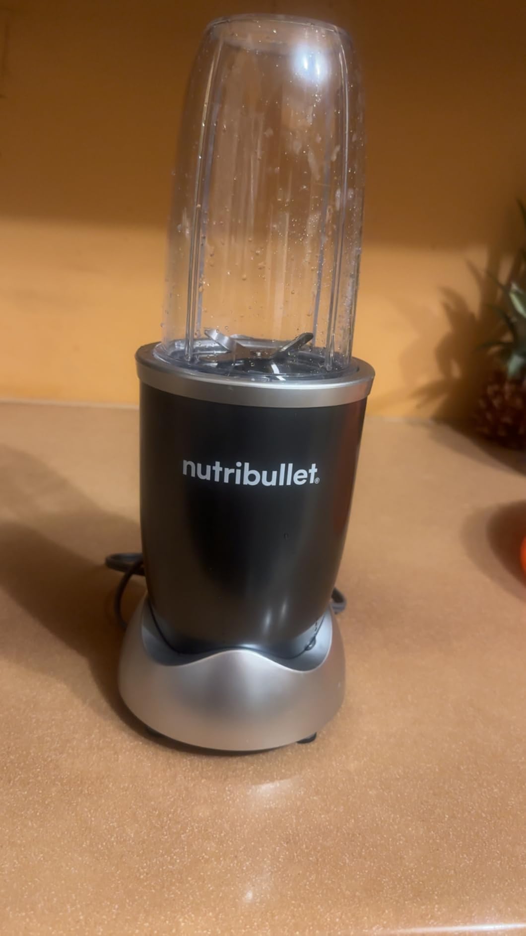 nutribullet Personal Blender for Shakes, Smoothies, Food Prep, and Frozen Blending, 24 Ounces, 700 Peak Watt,Dark Gray customer photo 2
