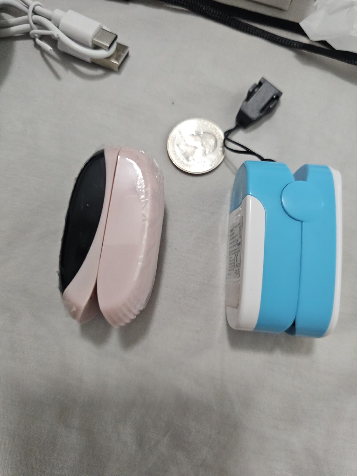 CONTEC Pulse Oximeter, SpO2 & PR Value Blood Oxygen Monitor w/Lanyard customer photo 2