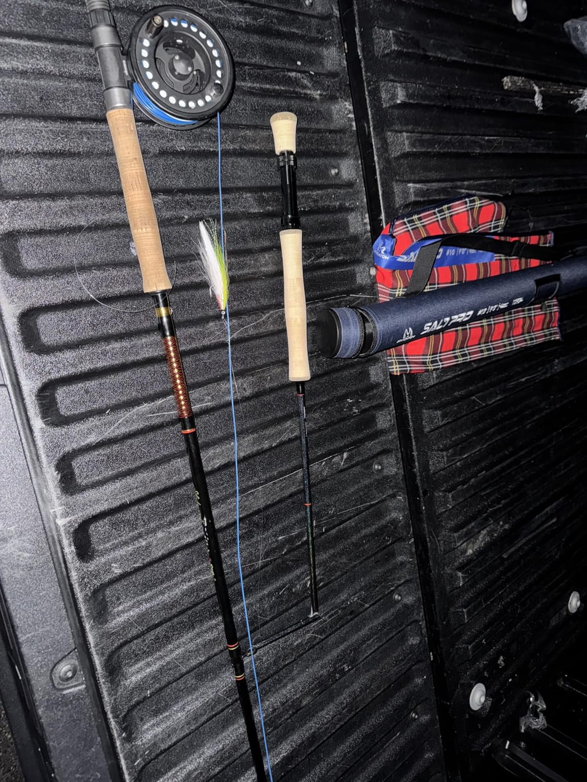 Maxcatch Saltwater Fly Fishing Rod 9ft 7/8/9/10/11/12wt Graphite IM10 Fast Action customer photo 1