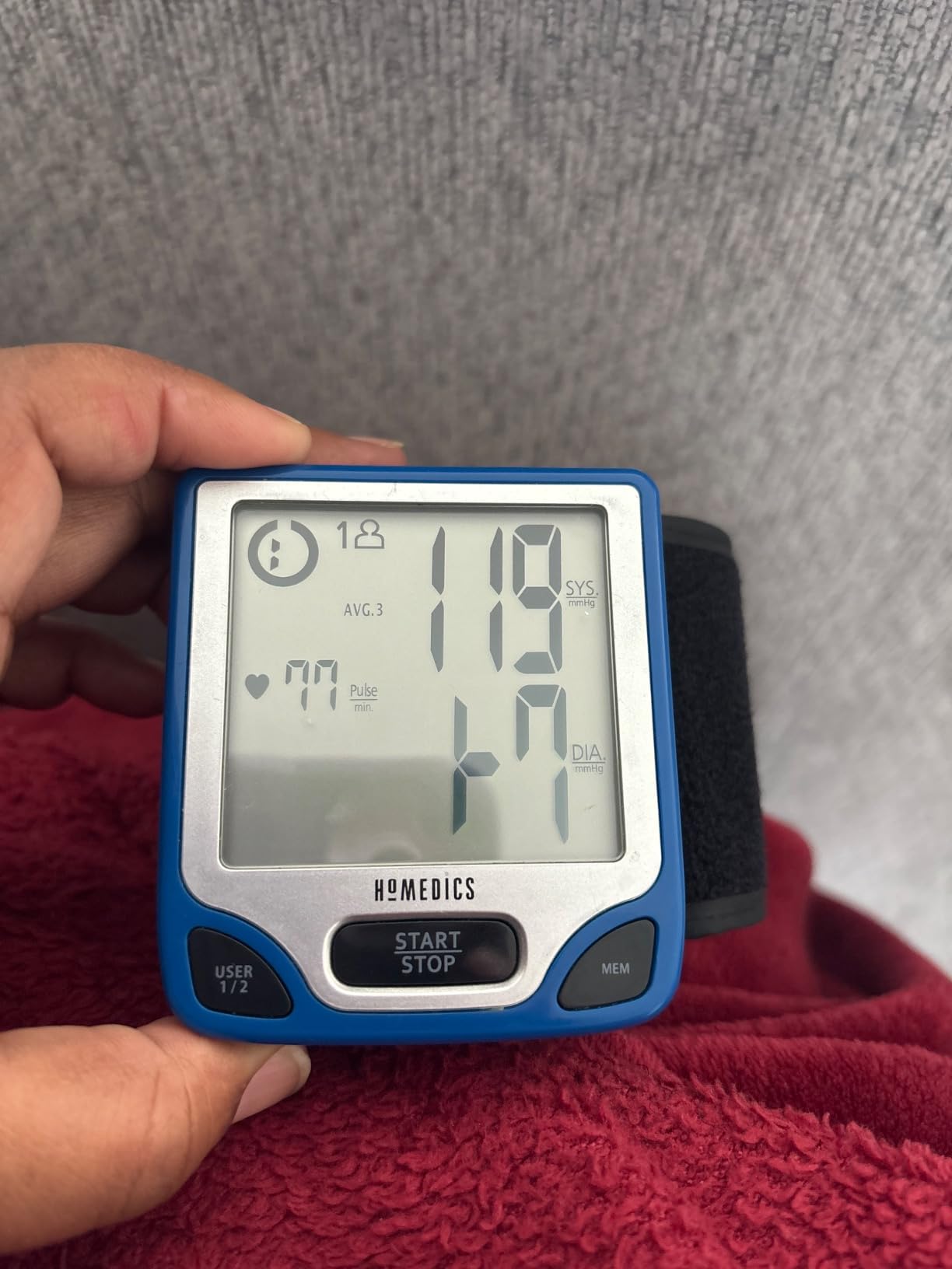 Homedics Blood Pressure Monitor, Automated Wrist Blood Pressure Machine for Home use with Easy One-Touch Operations. Stores up to 120 Readings (60 Readings per 2 Users). Cuff and Storage Case Included customer photo 1