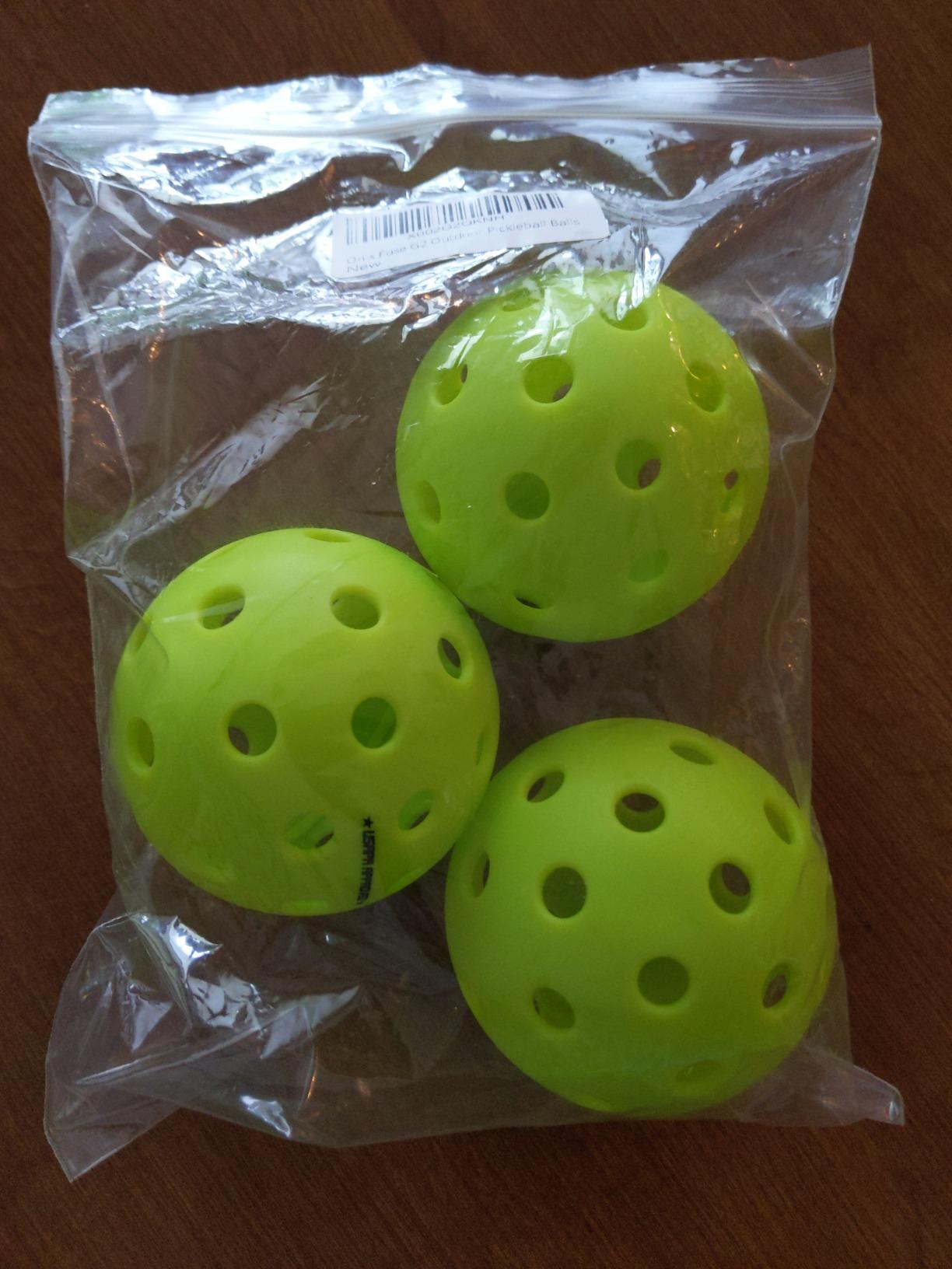 Onix Fuse G2 Outdoor Pickleball Balls USA Pickleball Approved customer photo 1