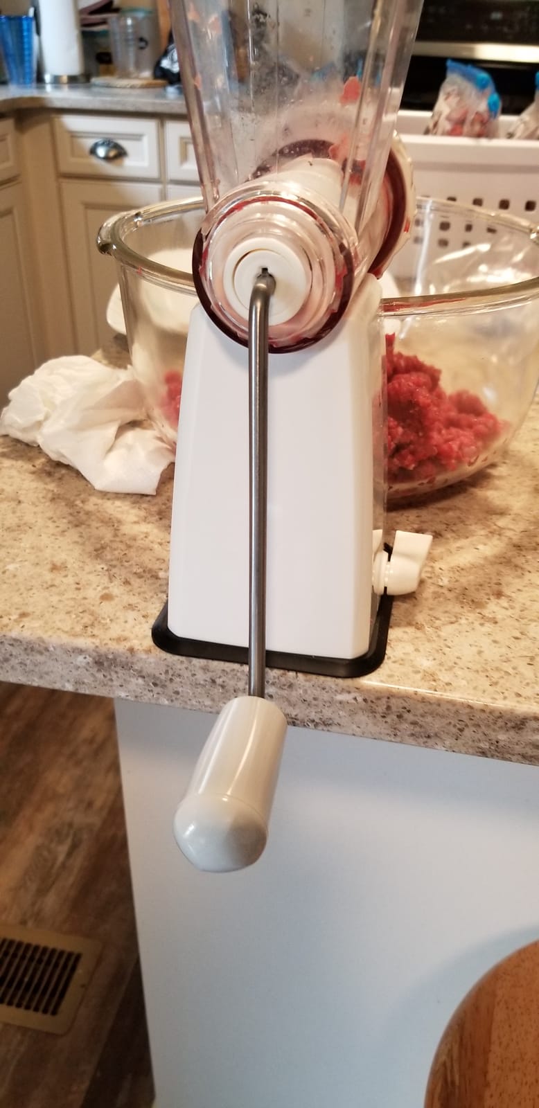 LHS Manual Meat Grinder with Stainless Steel Blades Heavy Duty Powerful Suction Base for Home Use Fast and Effortless for All Meats-White customer photo 2