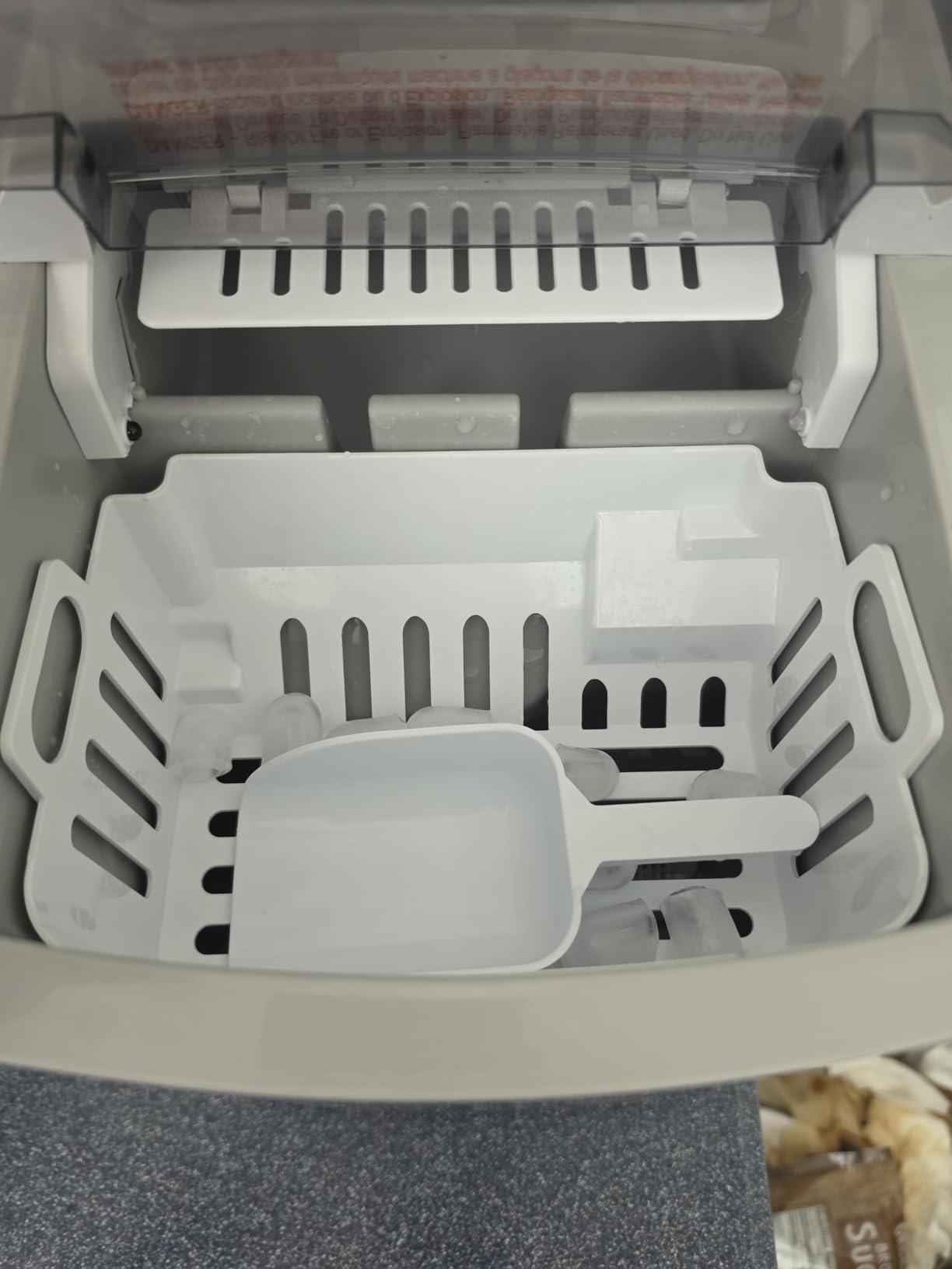 Frigidaire Counter top Portable, 26 lb per Day Nugget Ice Maker Machine (Red Stainless Steel) customer photo 2