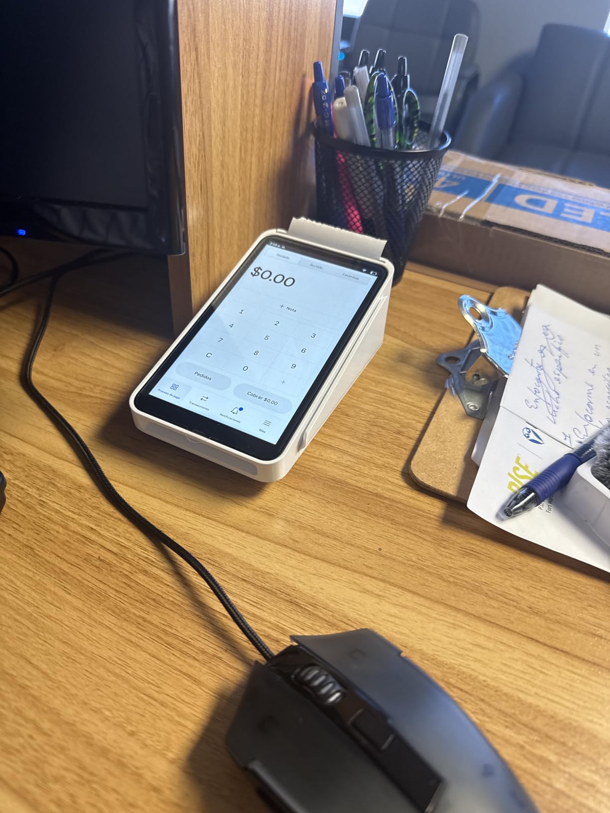 Square Terminal - Credit Card Machine to Accept All Payments | Mobile POS customer photo 2