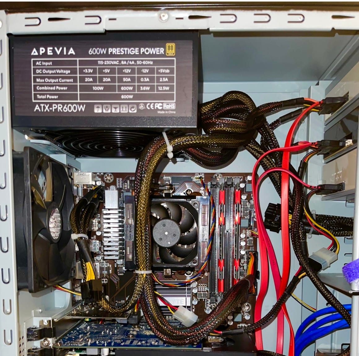 Apevia ATX-PR600W Prestige 600W 80+ Gold Certified, RoHS Compliance, Active PFC ATX Gaming Power Supply customer photo 2