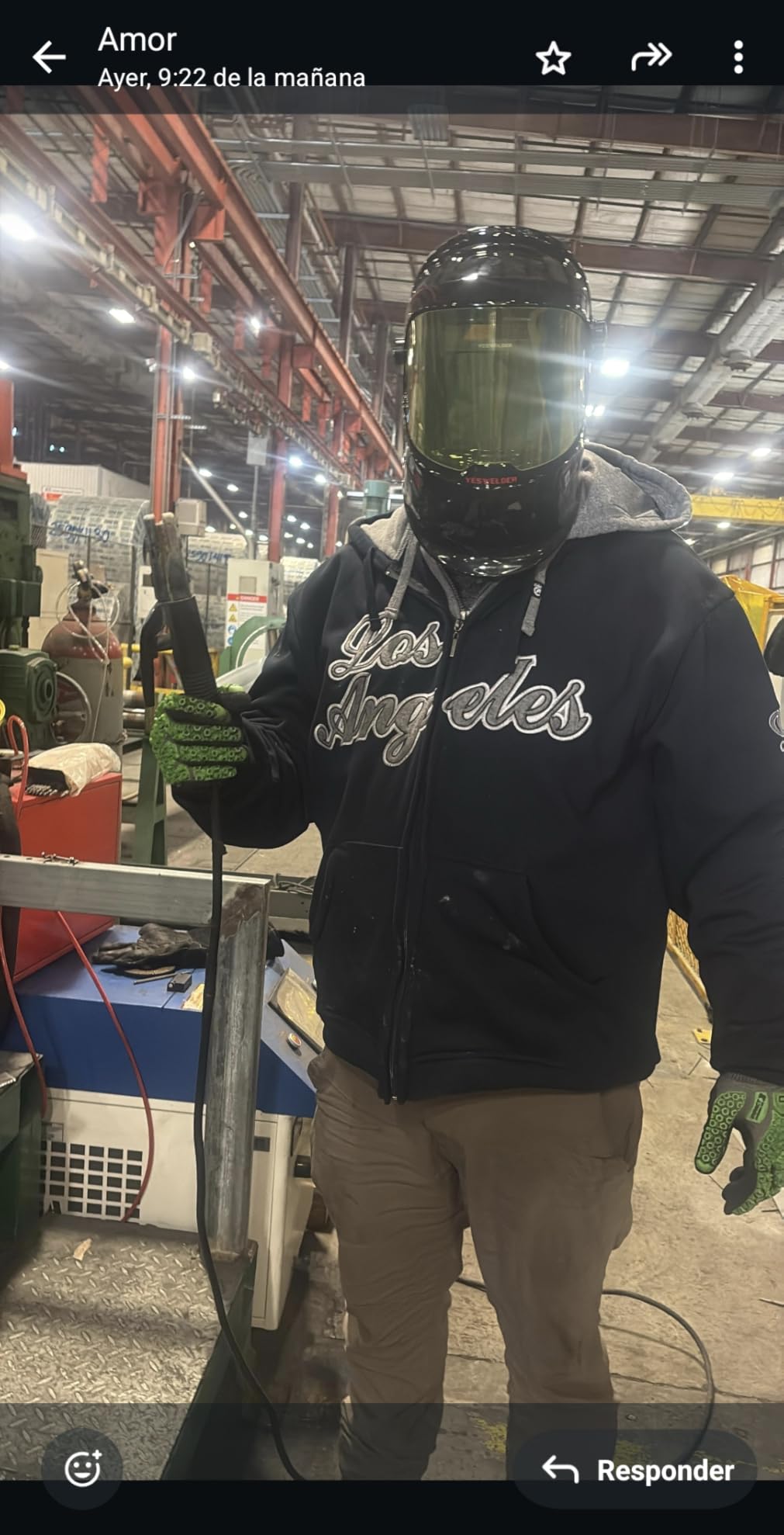 YESWELDER Auto Darkening Welding Helmet with LED, 180° View, LYG-Q800D customer photo 2