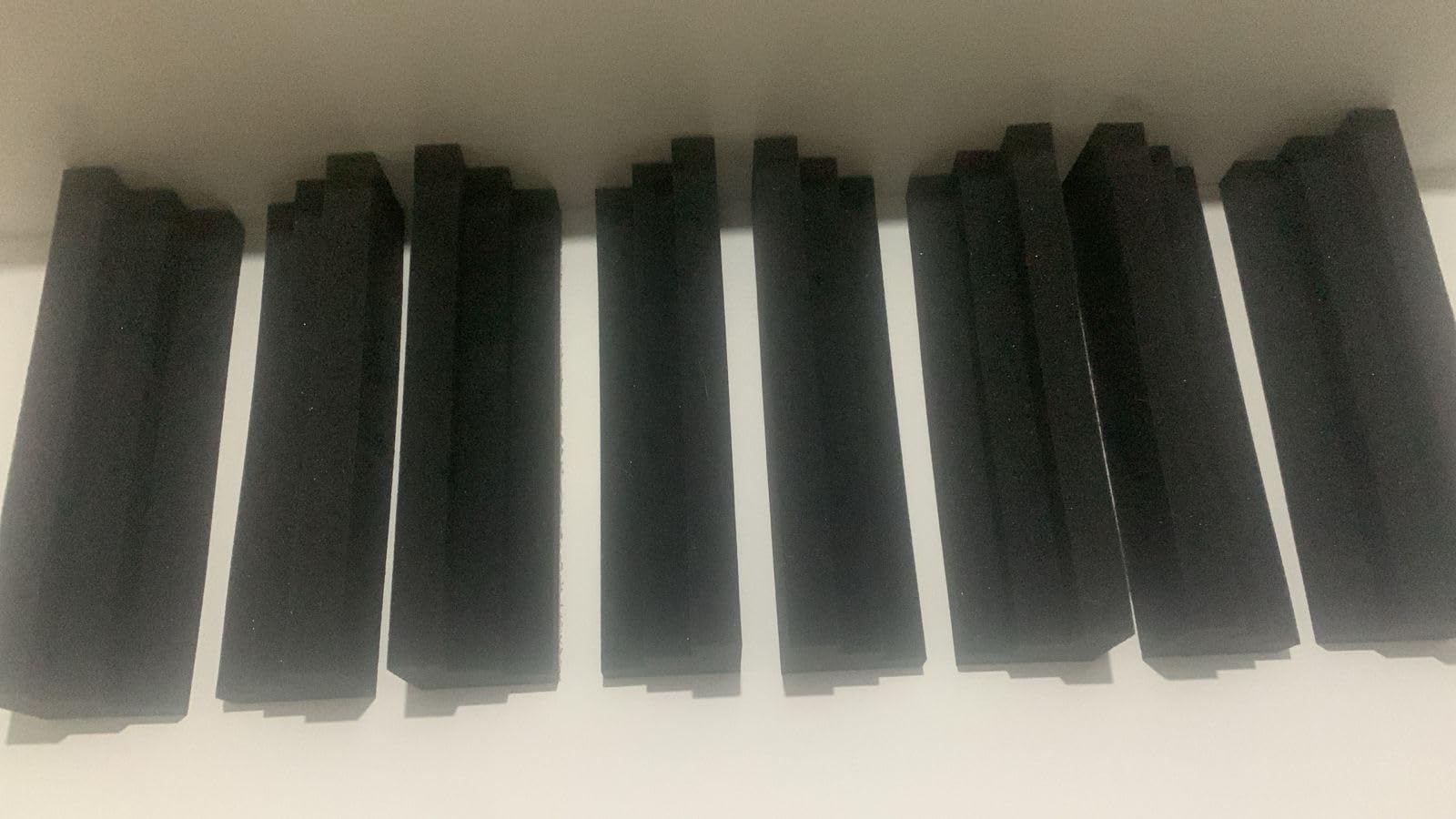 JBER 4Pack Acoustic Foam Corner Bass Traps, Studio Foam Corner Block Finish customer photo 2