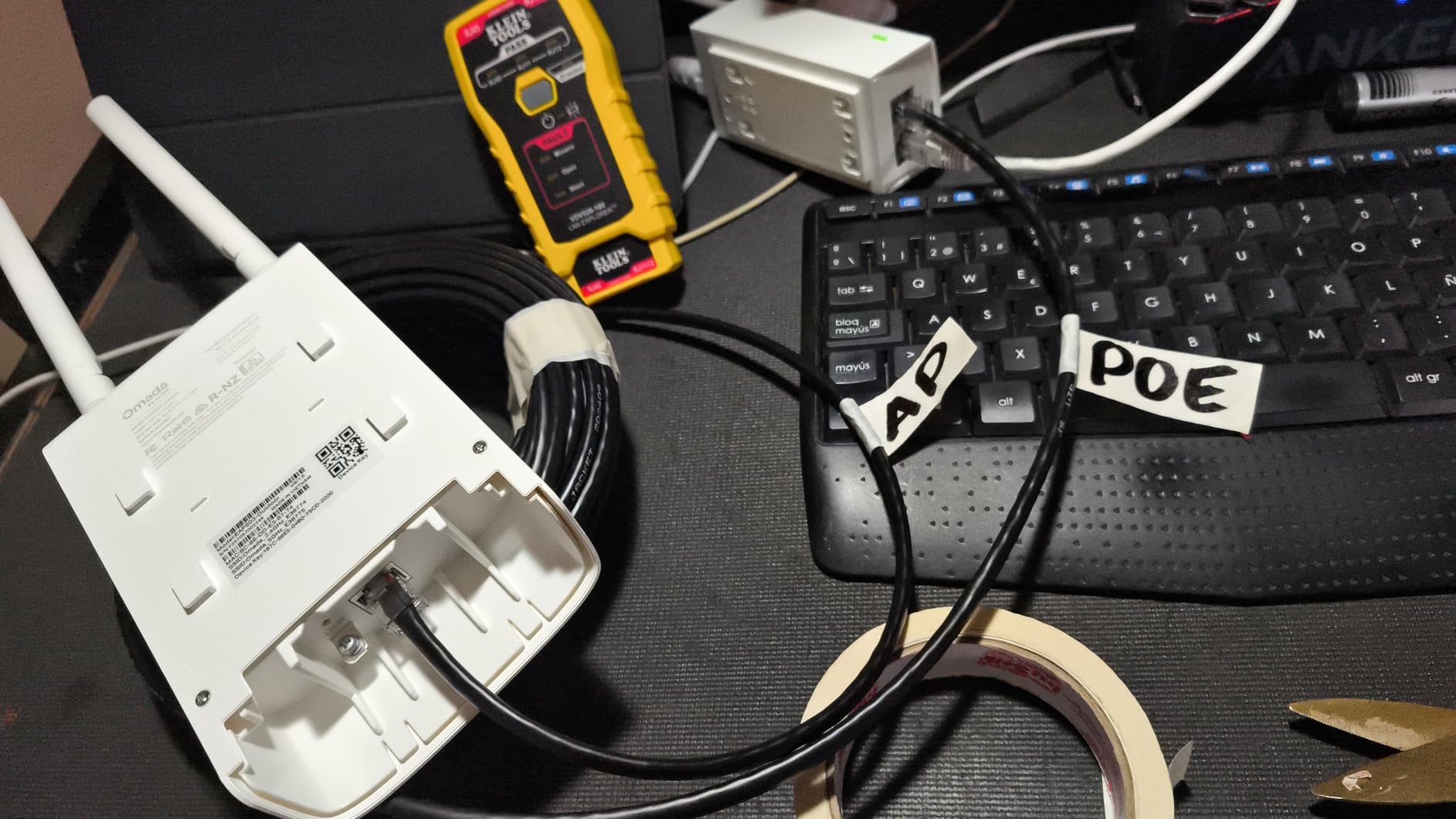 Klein Tools VDV526-100 Network LAN Cable Tester, VDV Tester, LAN Explorer with Remote customer photo 2