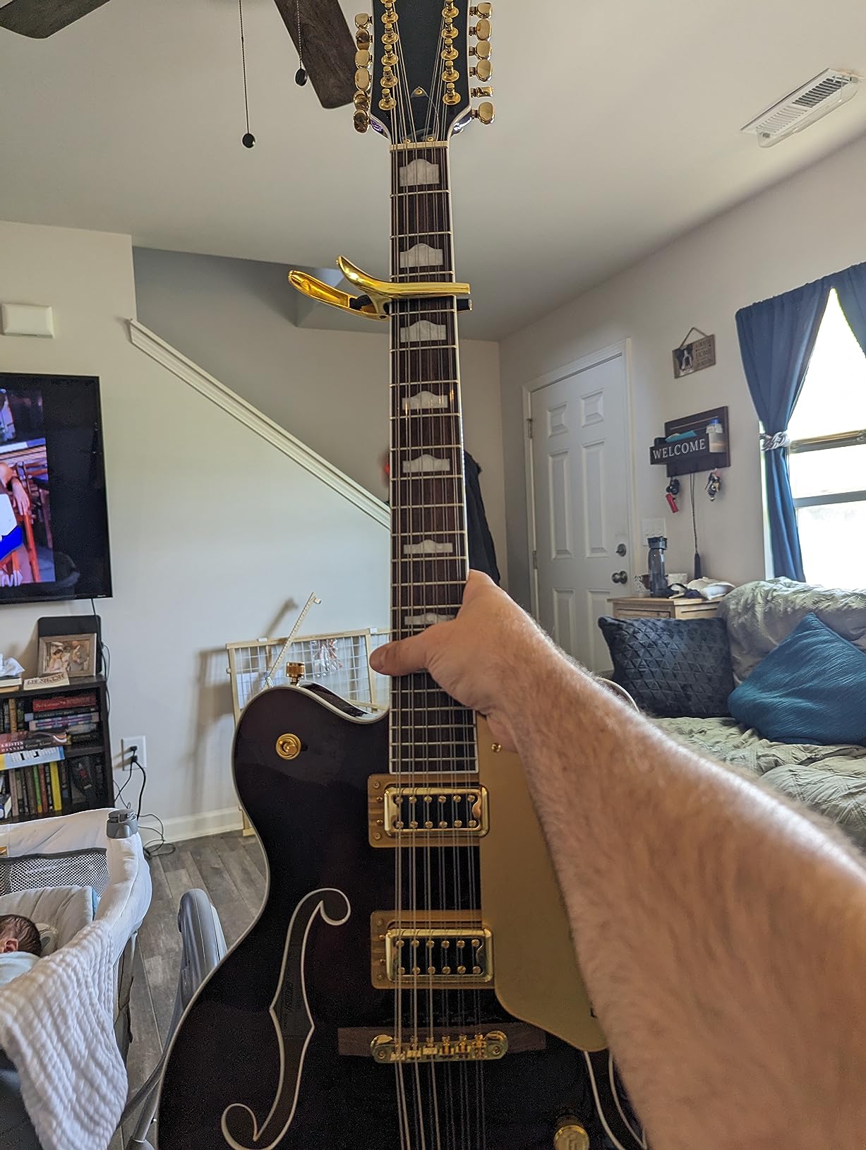 Ernie Ball Axis Dual Radius Capo, Black Satin (P09600) customer photo 2