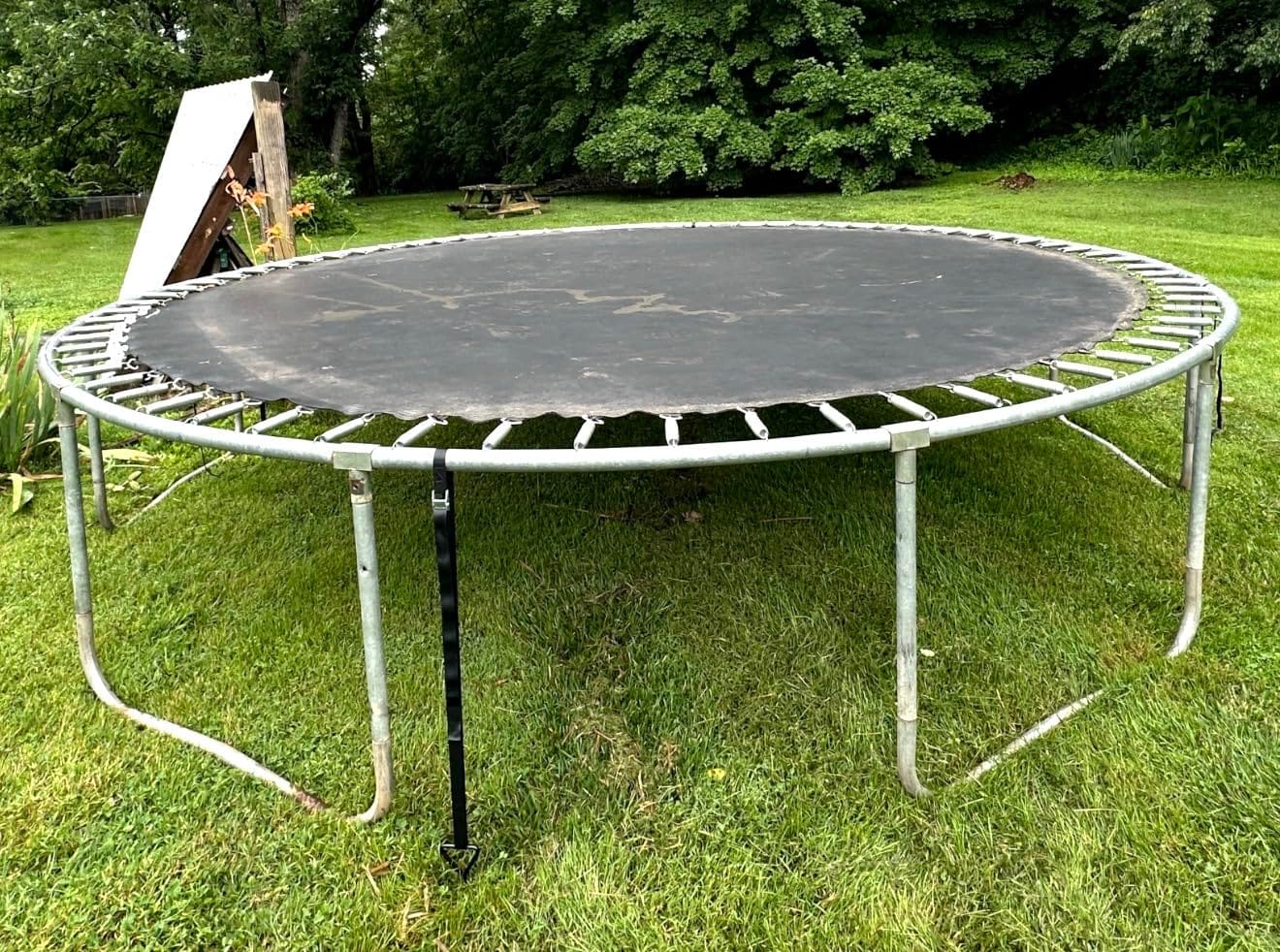 EURMAX USA 4-Pack Windproof Trampoline Stakes Anchor Kit-Steel Corkscrew Anchor,Heavy Duty Tie Down Kit with T-Hook&Reinforced Safety Straps,Secure Weatherproof Protection for Trampoline,Tent&Playset customer photo 2