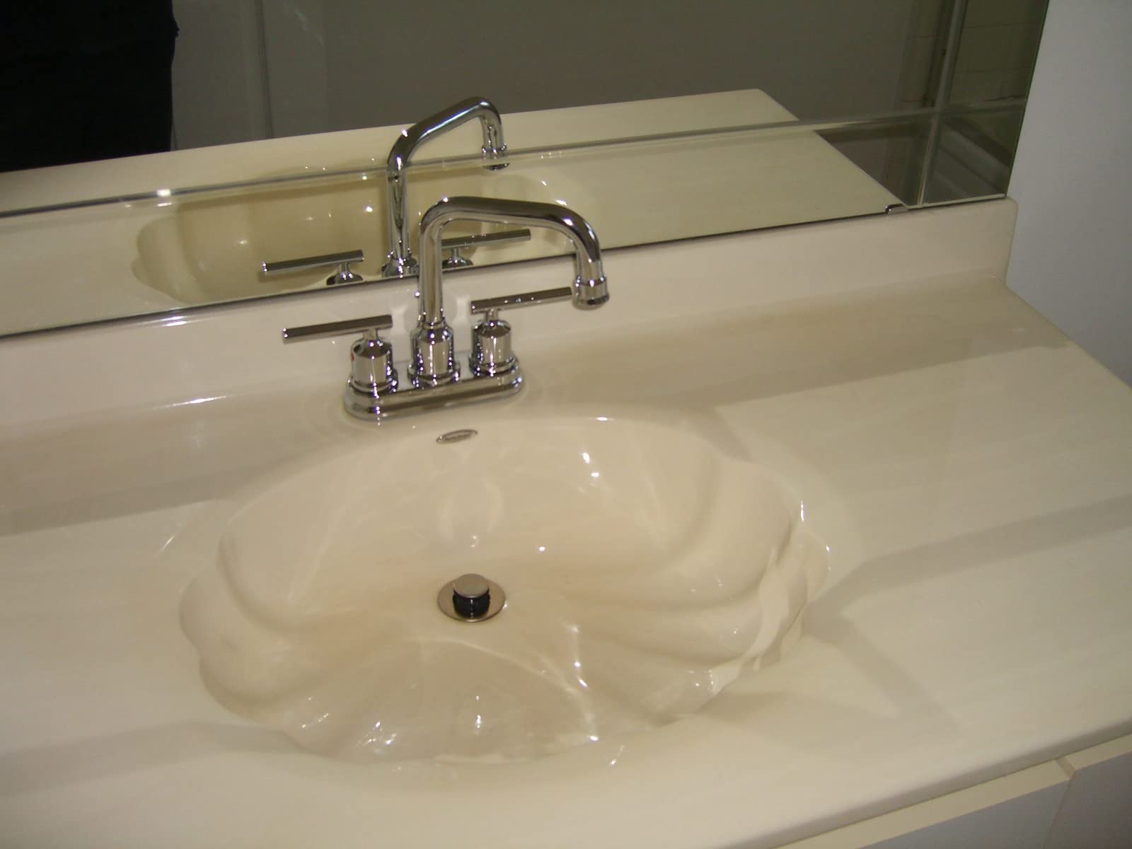 WOWOW Black Bathroom Faucet 3 Hole, Widespread Vanity Sink Faucets 8 Inch customer photo 1