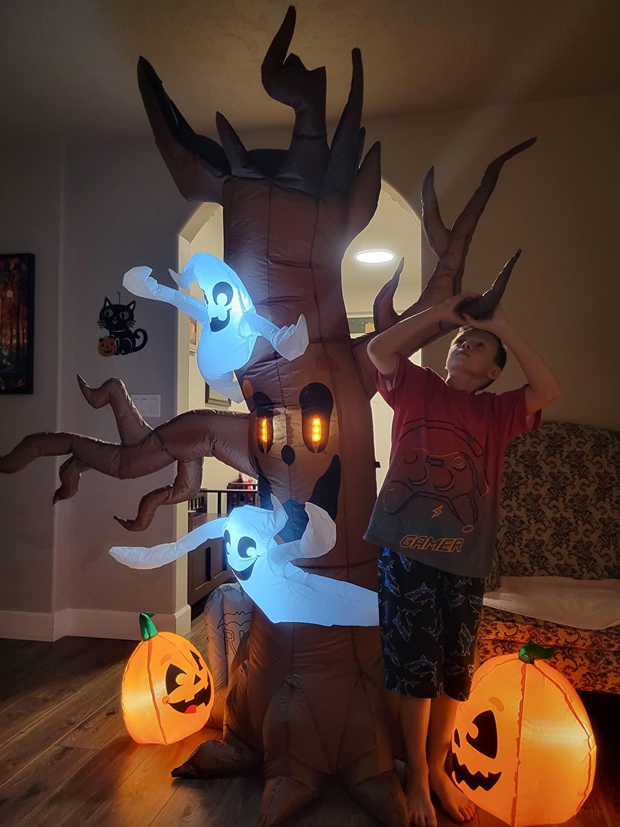 Joiedomi 8FT Halloween Inflatable Scary Tree with Ghost Decor,Blow Up Inflatables with Build-in LEDs Pumpkin and Tombstone customer photo 1