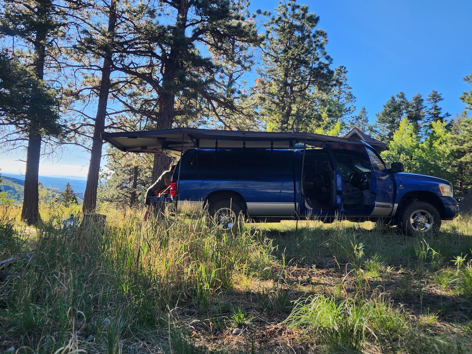 Nomadic OVS Awning 270 Passenger Side - Dark Gray Cover with Black Cover Universal customer photo 1