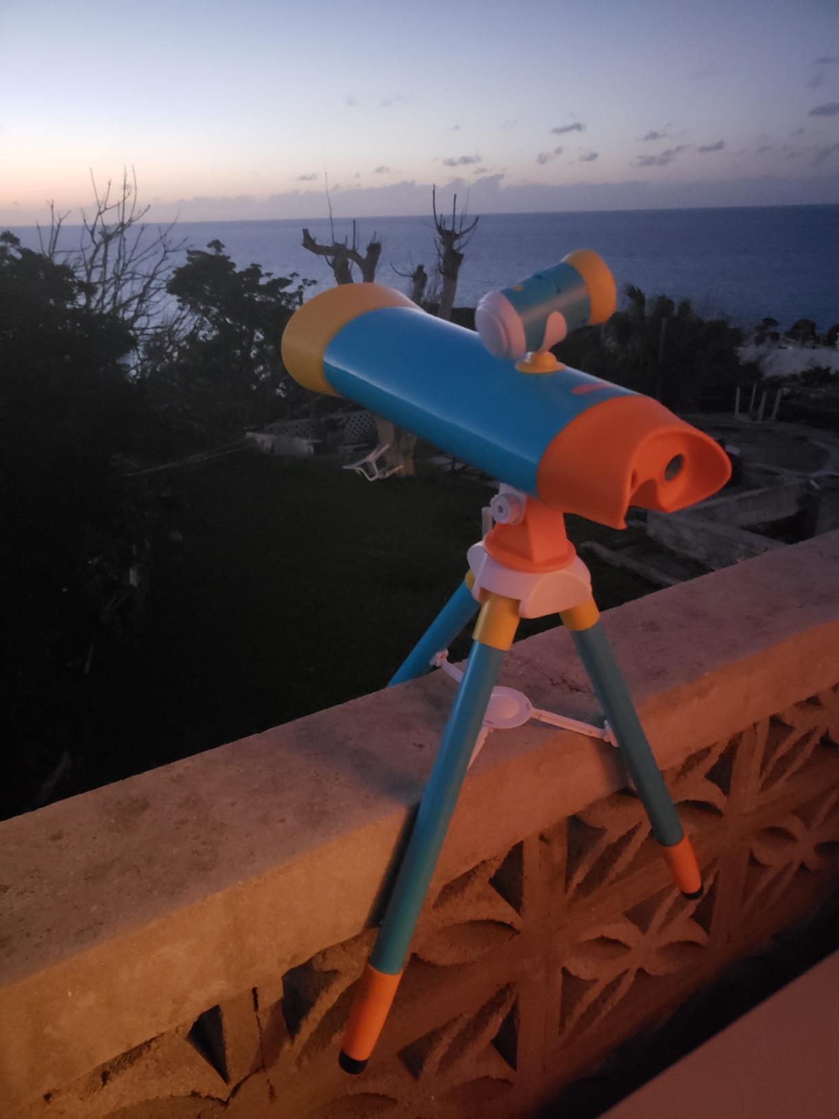 Little Experimenter Projector Telescope, 24 Space Images, STEM Kids 3-12 customer photo 1