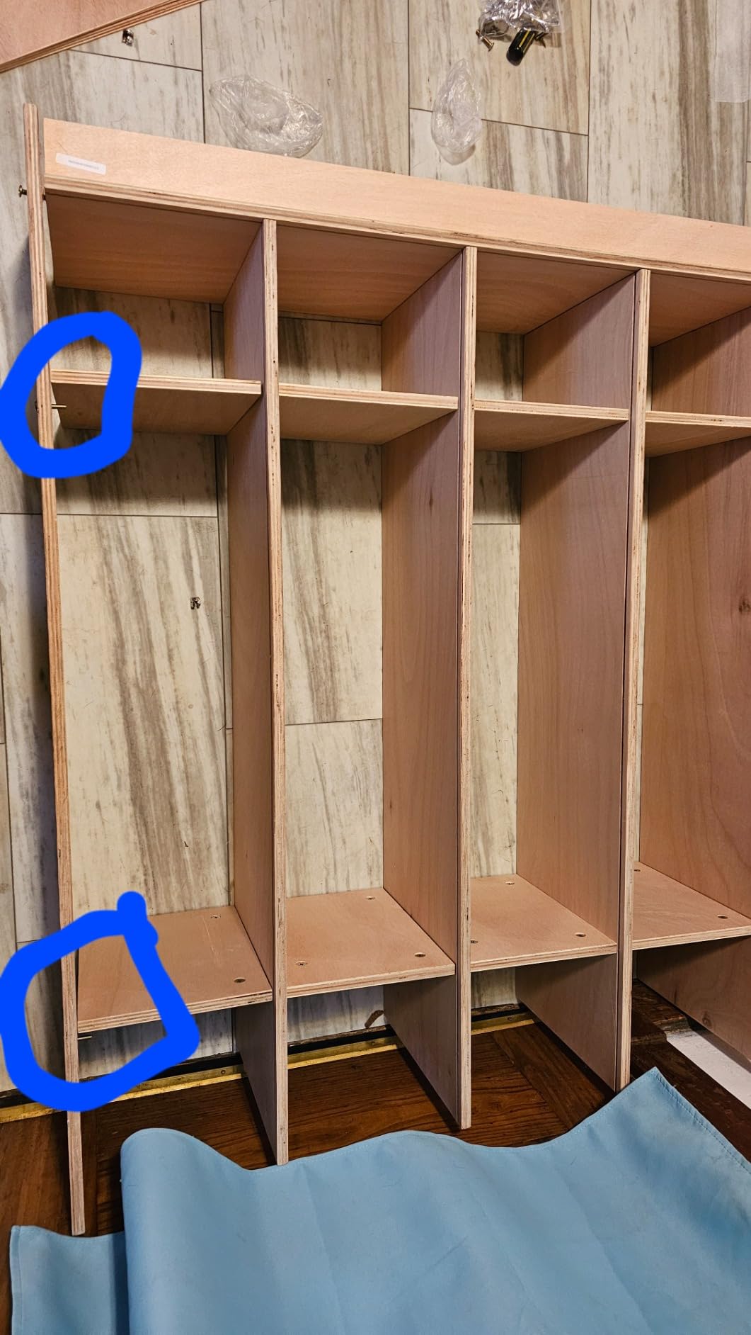 Happybuy 5-Section School Storage Locker, Wooden Storage Cabinet with 4 Casters, Classroom Cubbies for Storage, 15mm Thick Plywood Locker for Home, Office, School,Gym, Kindergarten customer photo 1