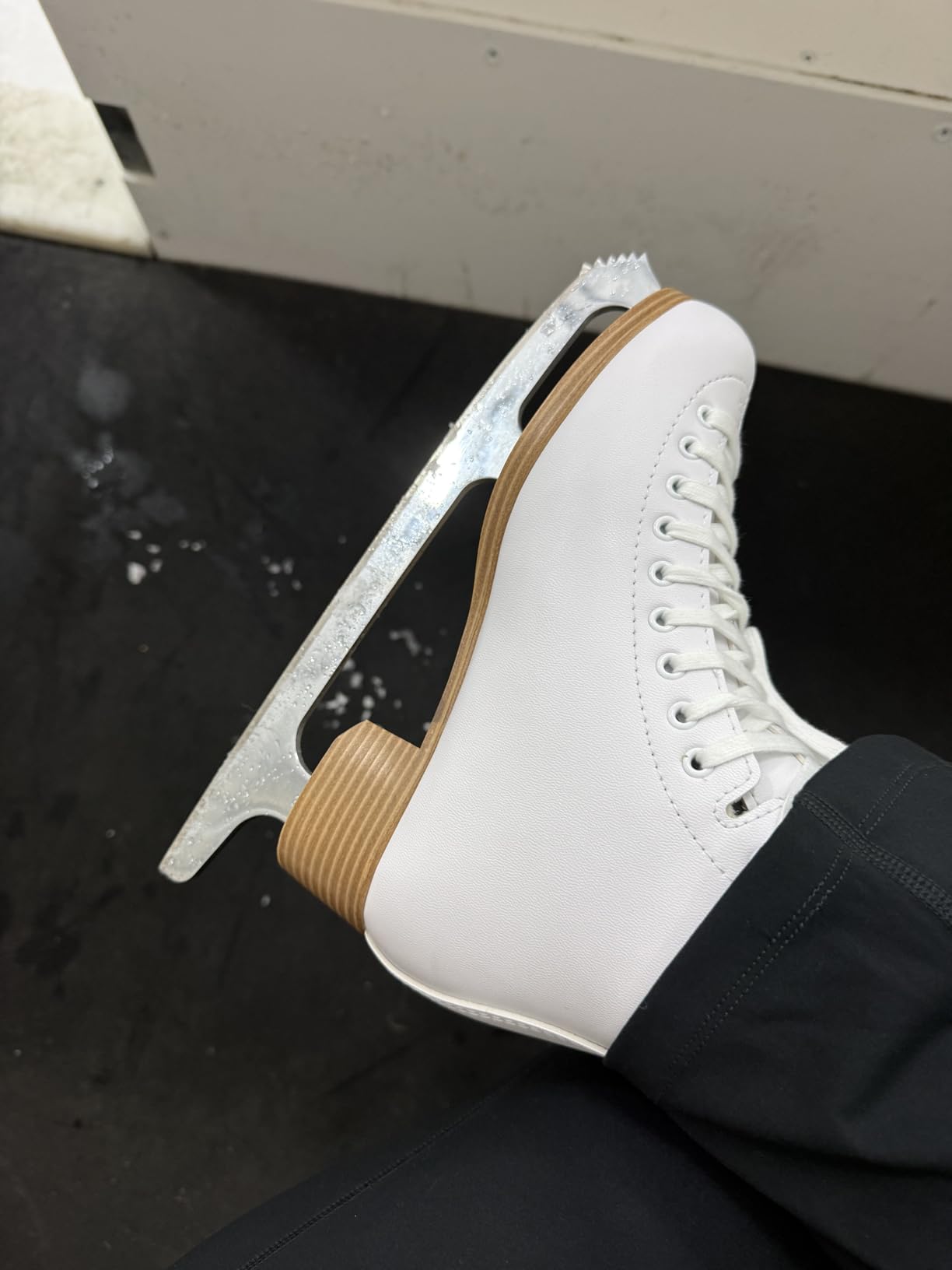 Jackson Classic 200 Womens/Girls Figure Ice Skates | Comfortable Figure Skates for Ice Skating & Recreational Figure Skating, Ice Skates for Kids/Toddler Ice Skates-Medium Width customer photo 2