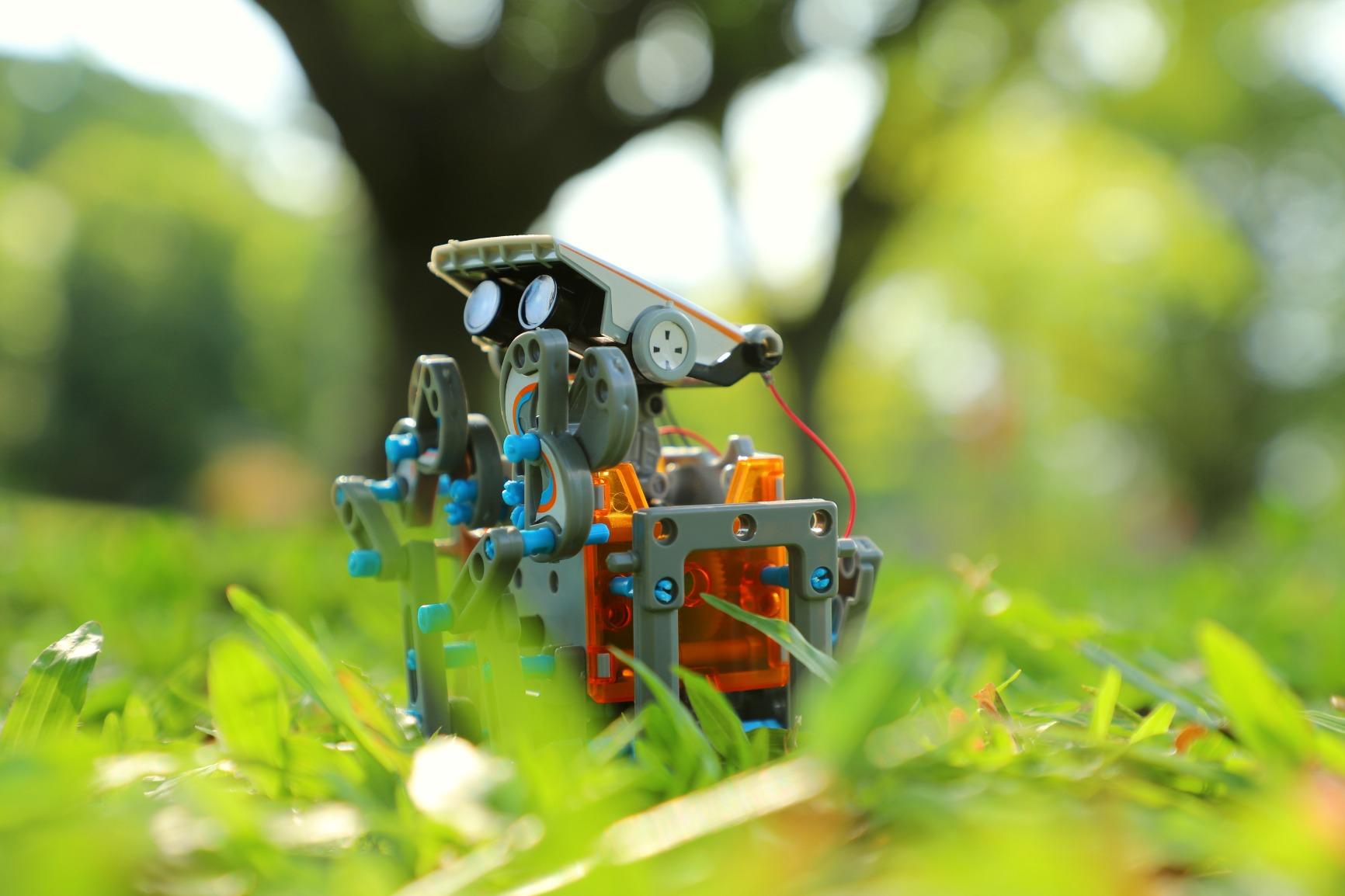 Lucky Doug 12-in-1 Solar Powered Robot Building Kits Toys customer photo 1