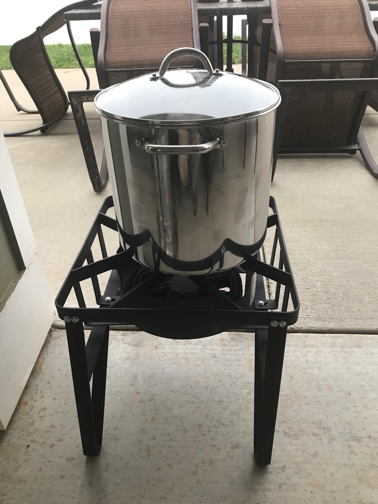 HOMICHEF LARGE STOCK POT 24 Quart With Lid - Nickel Free Stainless Steel Cookware Stockpot 24 Quart - Healthy Cookware Polished Stockpots - Heavy Duty Induction Pot Soup Pot With Lid customer photo 1