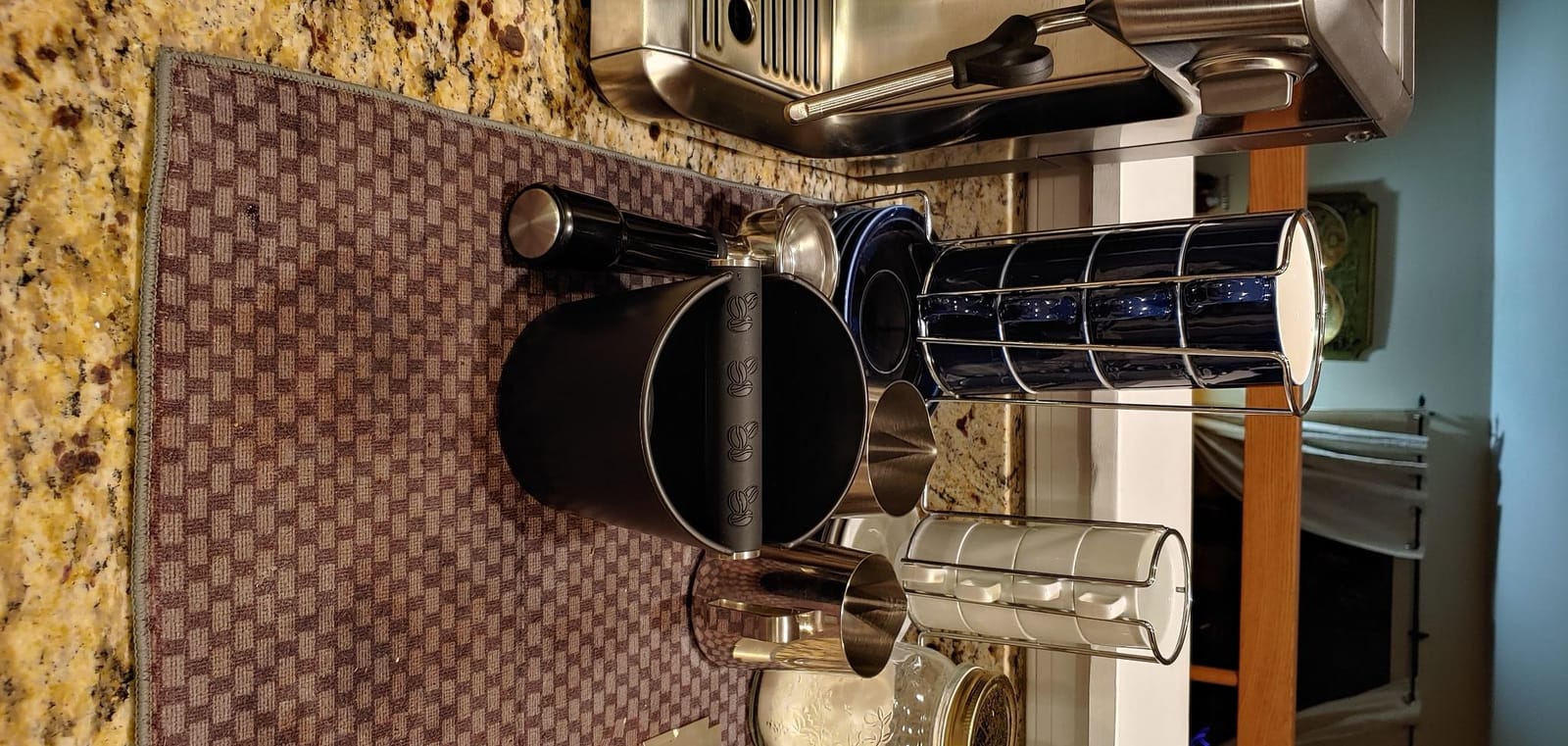 Coffee Knock Box, Espresso Knock Box, Coffee Bin, Espresso Dump Bin, 4.8 Inch Shock-Absorbent Durable Barista Style Espresso Knock Box with Removable Metal Knock Bar and Non-Slip Base(Round) customer photo 2