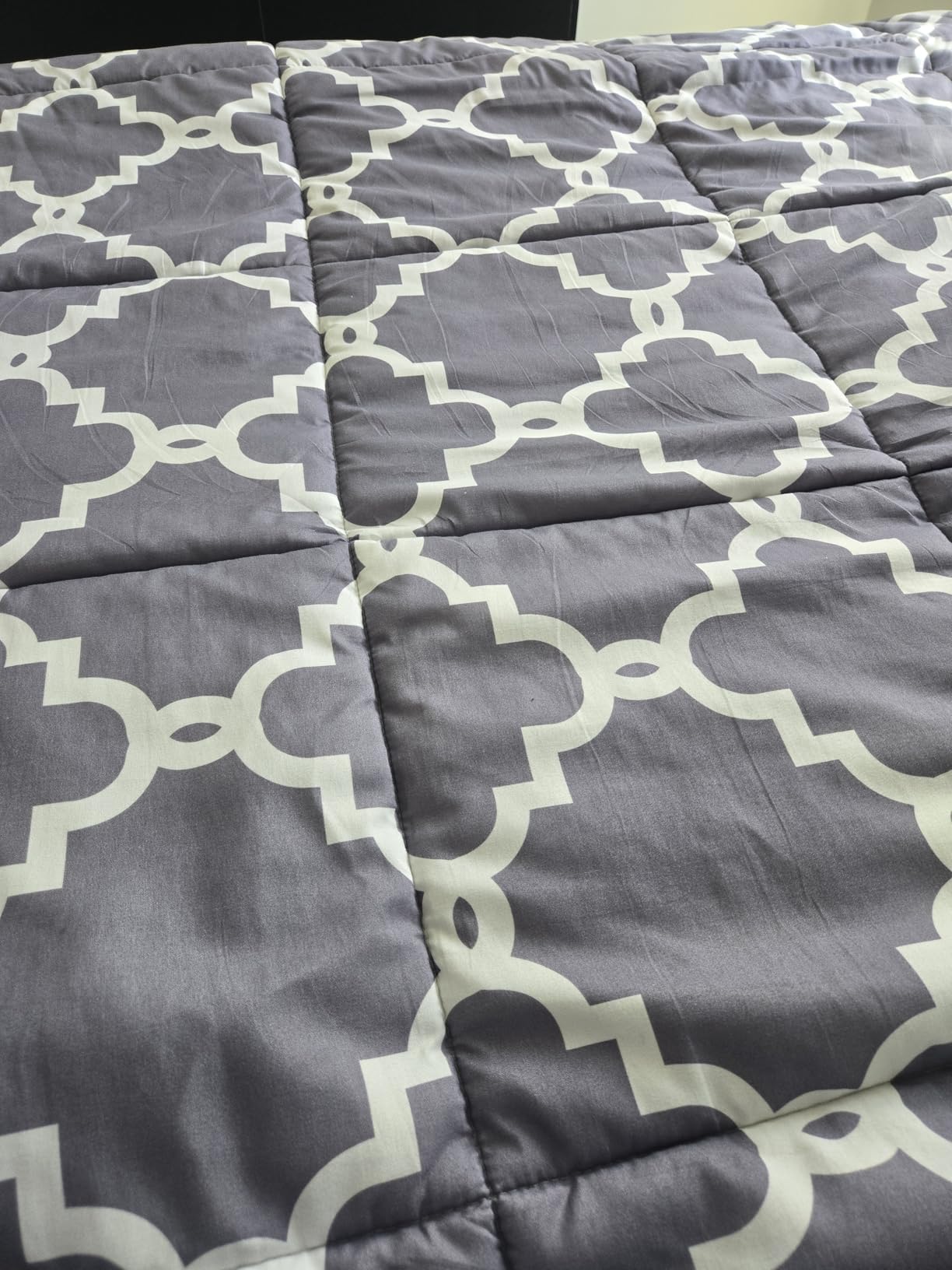 Basic Beyond Queen Comforter Set - Navy Blue Comforter Set Queen Size, Reversible Bed Comforter Queen Set for All Seasons, Navy/Grey, 1 Comforter (88