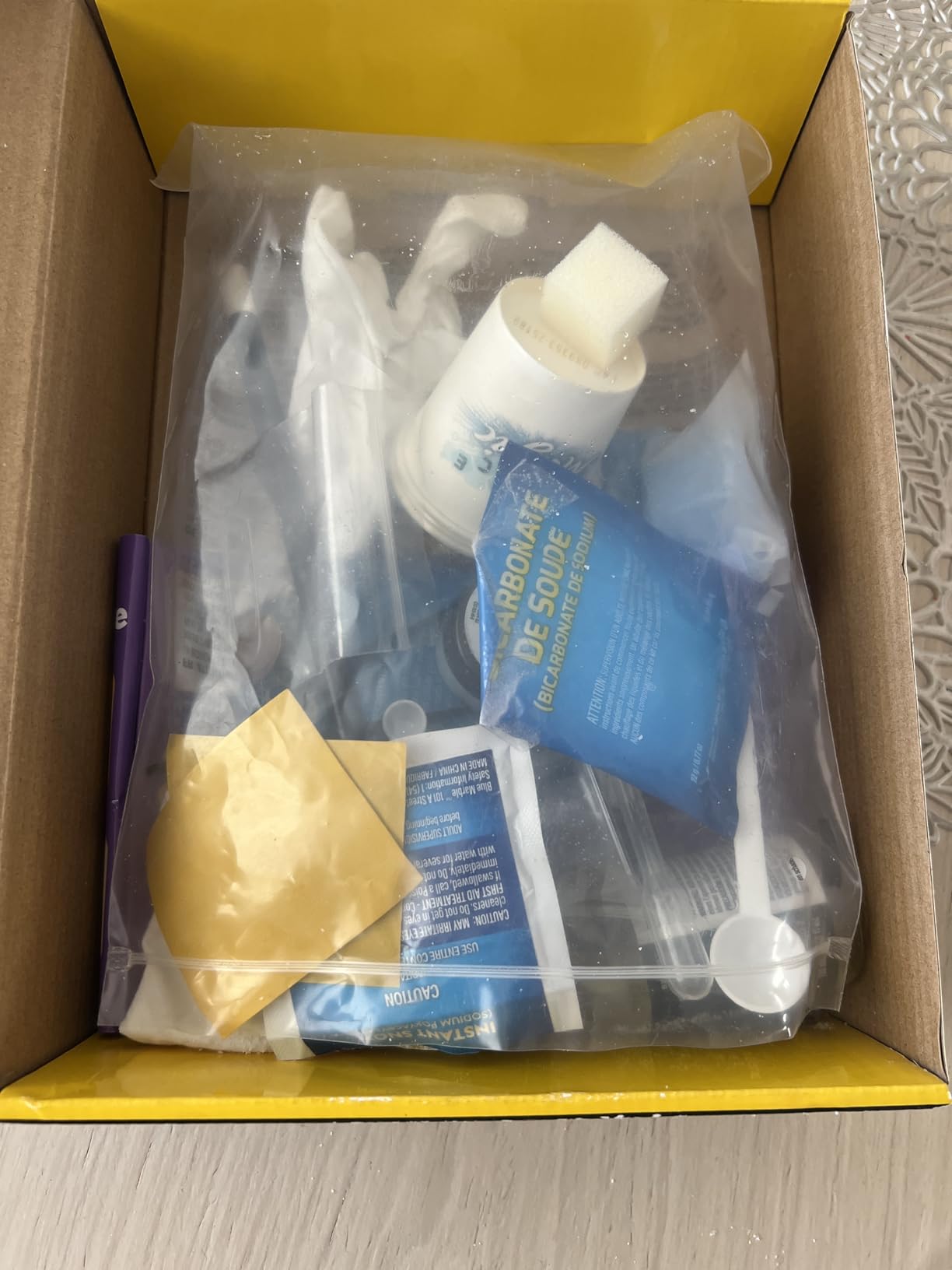 NATIONAL GEOGRAPHIC Science Magic Kit – Science Kit for Kids with 100+ Unique Experiments and Magic Tricks, Chemistry Set and STEM Project, A Great Gift for Boys and Girls (Amazon Exclusive) customer photo 2