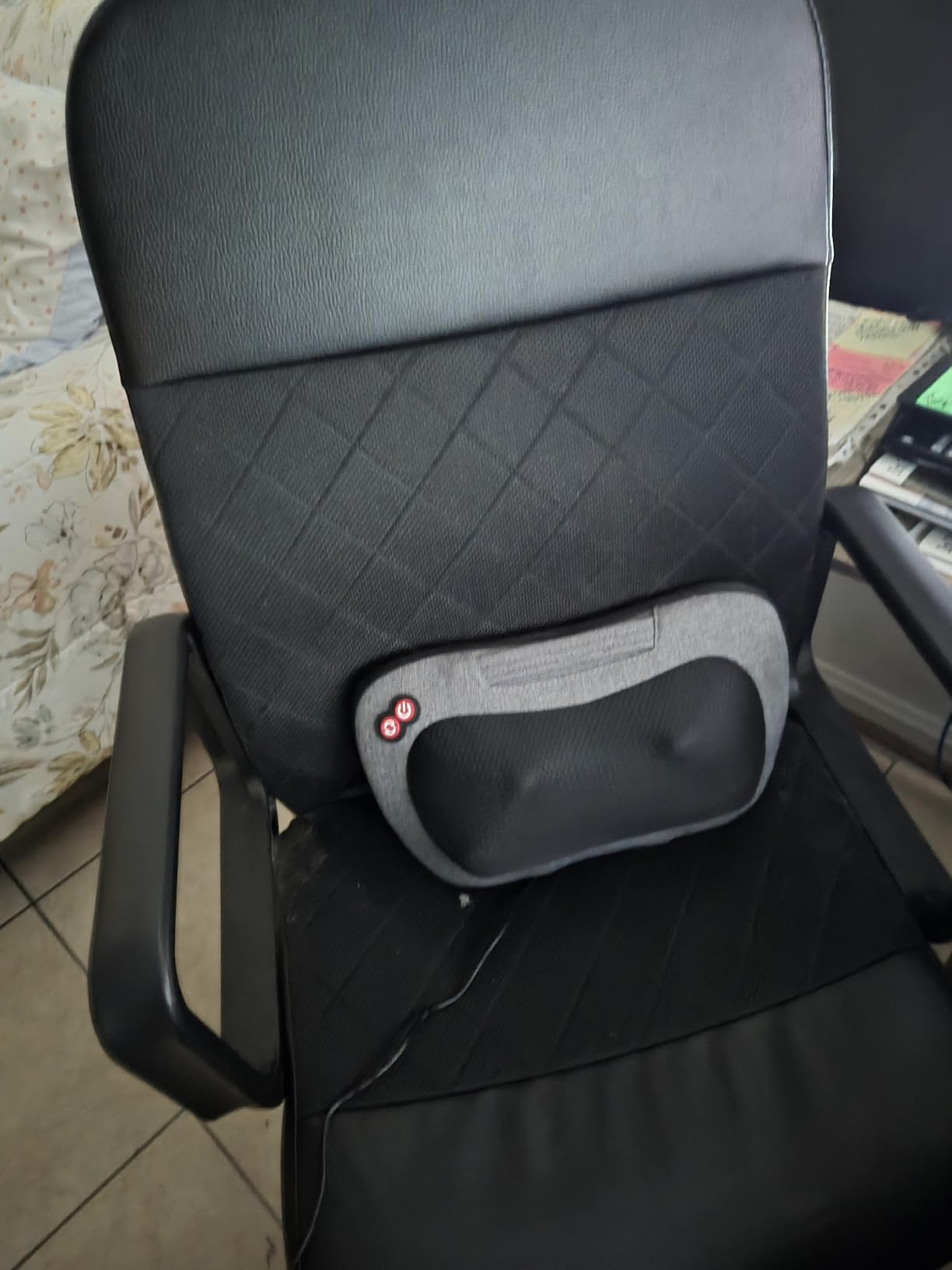 VIKTOR JURGEN Shiatsu Back Massager with Heat for Pain Relief, Gray customer photo 2
