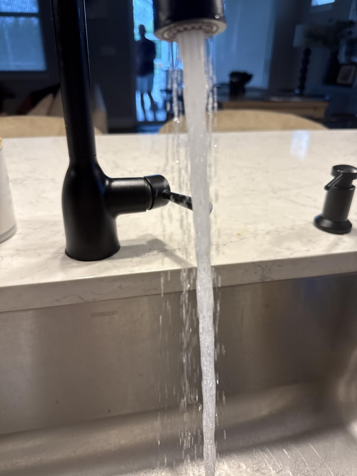 Moen Adler Matte Black One-Handle High Arc Kitchen Sink Faucet with Power Clean, Modern Kitchen Faucet with Pull Down Sprayer, 87233BL customer photo 2