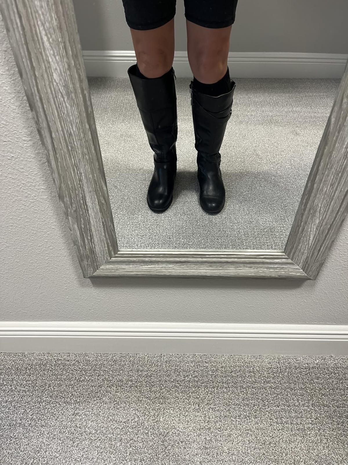 Jeossy Women's Knee High Riding Boots, Round Toe with Low Block Heel customer photo 1