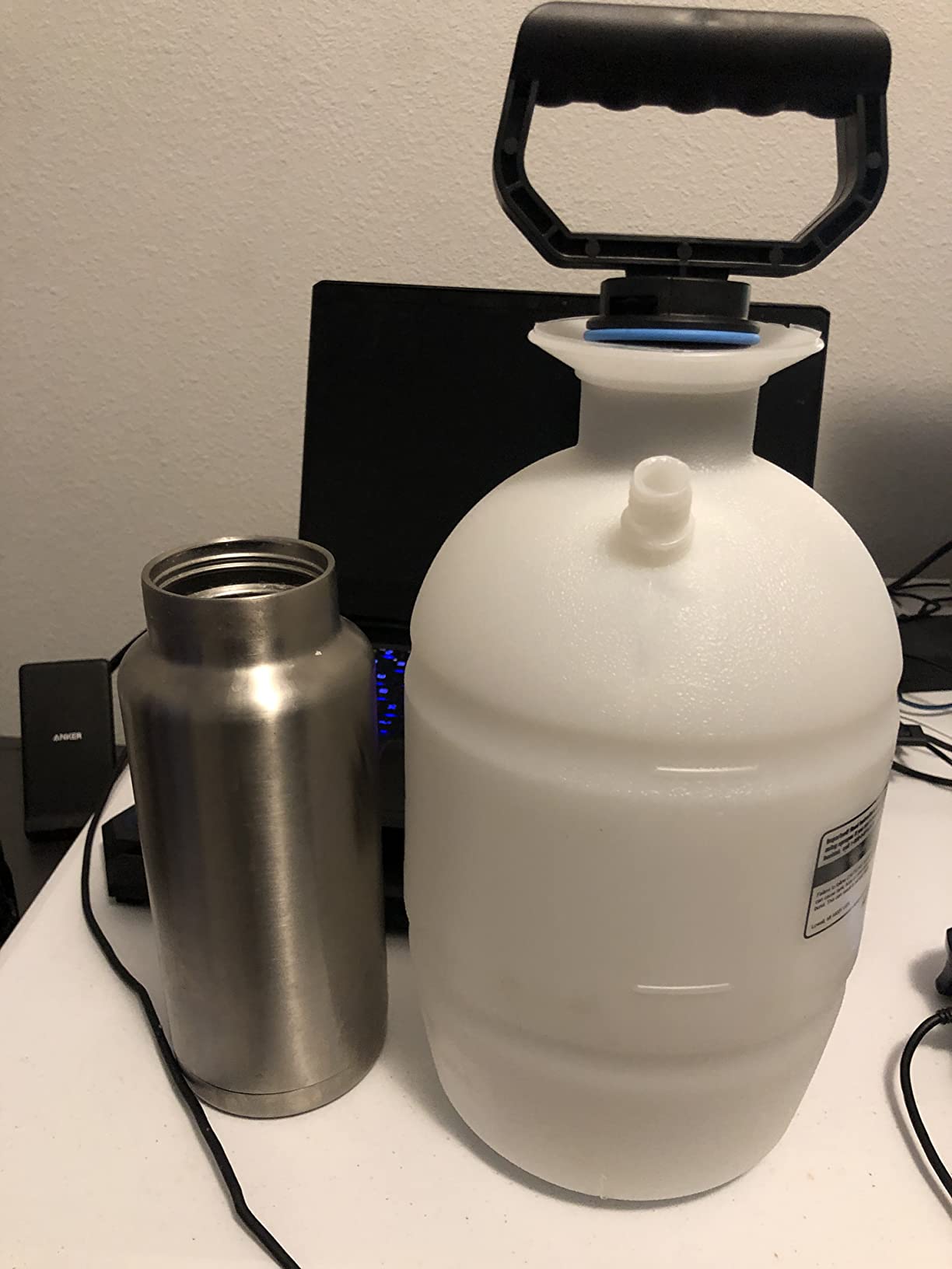 Flo-Master by Hudson 24101 1 Gallon Lawn and Garden Tank Sprayer, Translucent customer photo 1