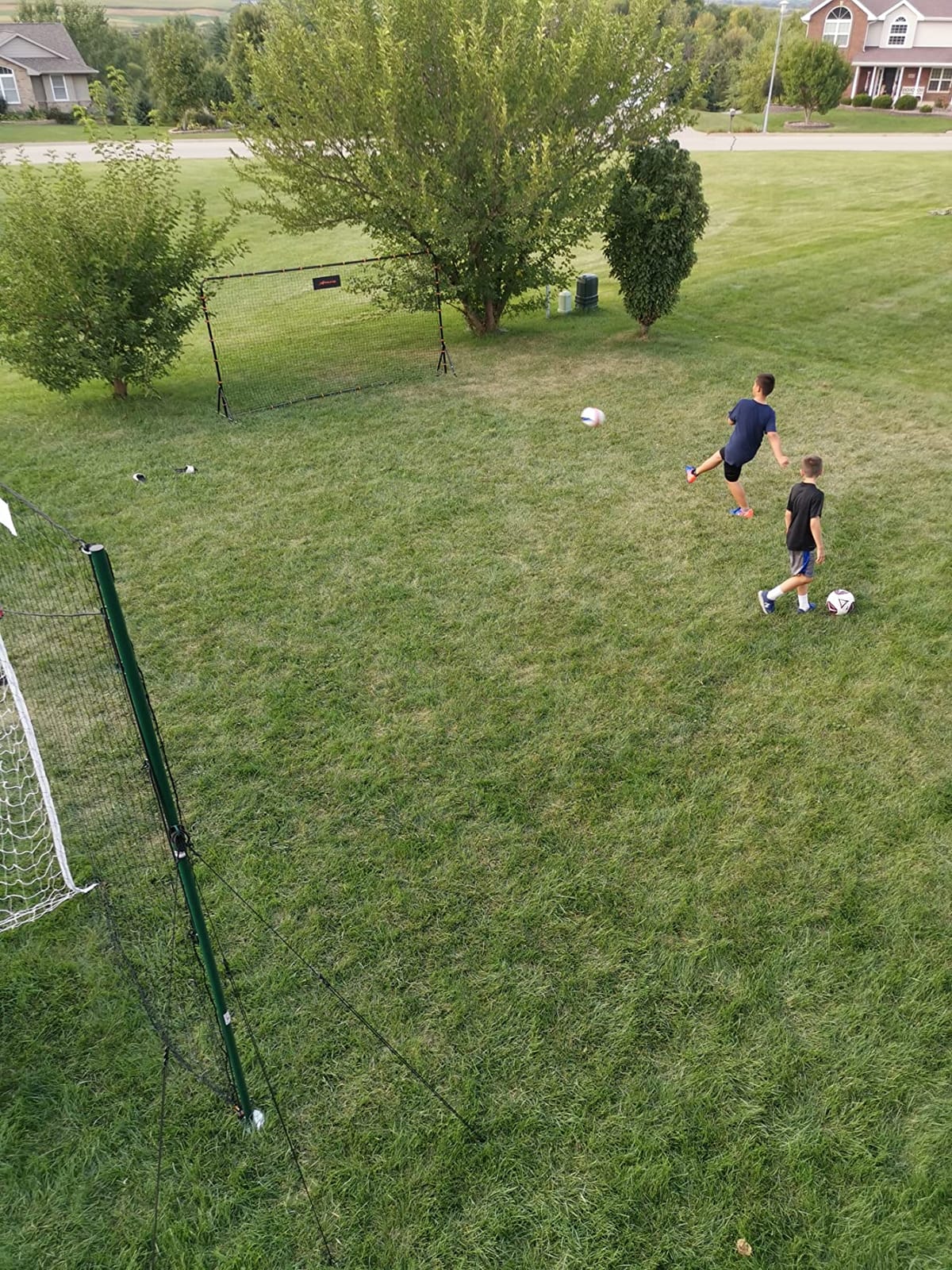 Soccer Rebounder Net 6x12 Feet Practice Soccer Training Equipment | Portable, Easy Assembly, Steel Frame | Perfect for Practicing Backyard Volley, Solo Training,Kickback, Passing, Pitchback customer photo 2
