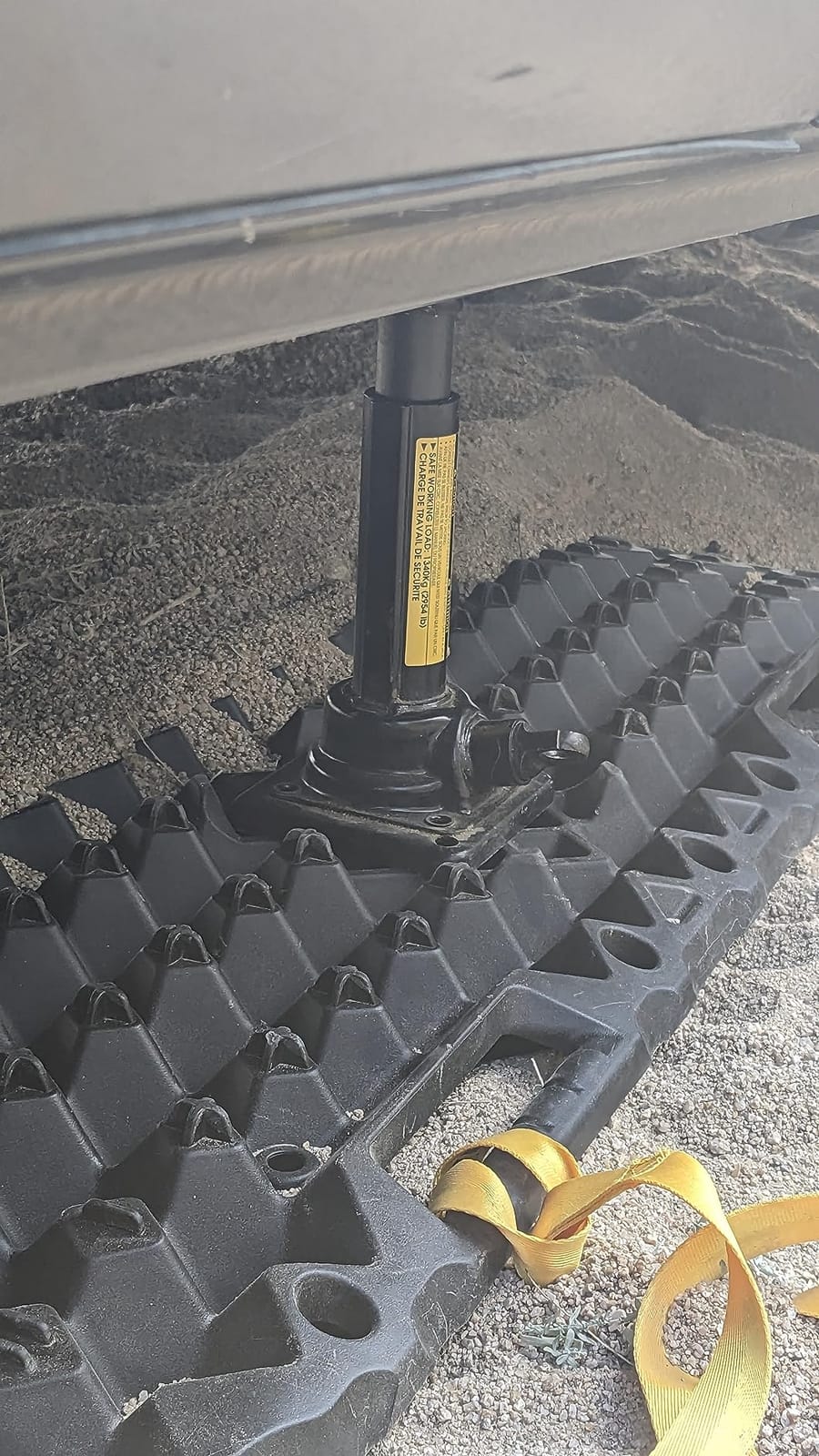 BUNKER INDUST Off-road Traction Boards with Jack Base,Pair Recovery Track 4X4 Jeep Truck Emergency Tire Traction Mat with Bag -Sand, Mud, Snow Tracks Black Traction Pad (Gen 7th) customer photo 1