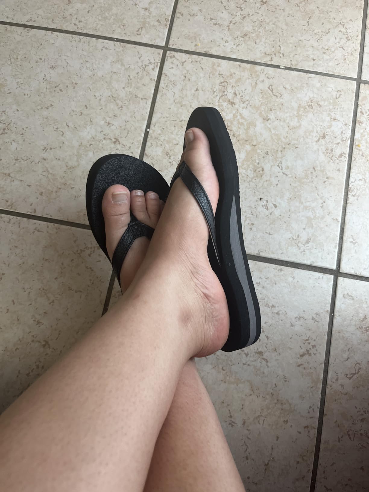 KuaiLu Flip Flops for Women with Arch Support Summer Beach Thong Sandals customer photo 2