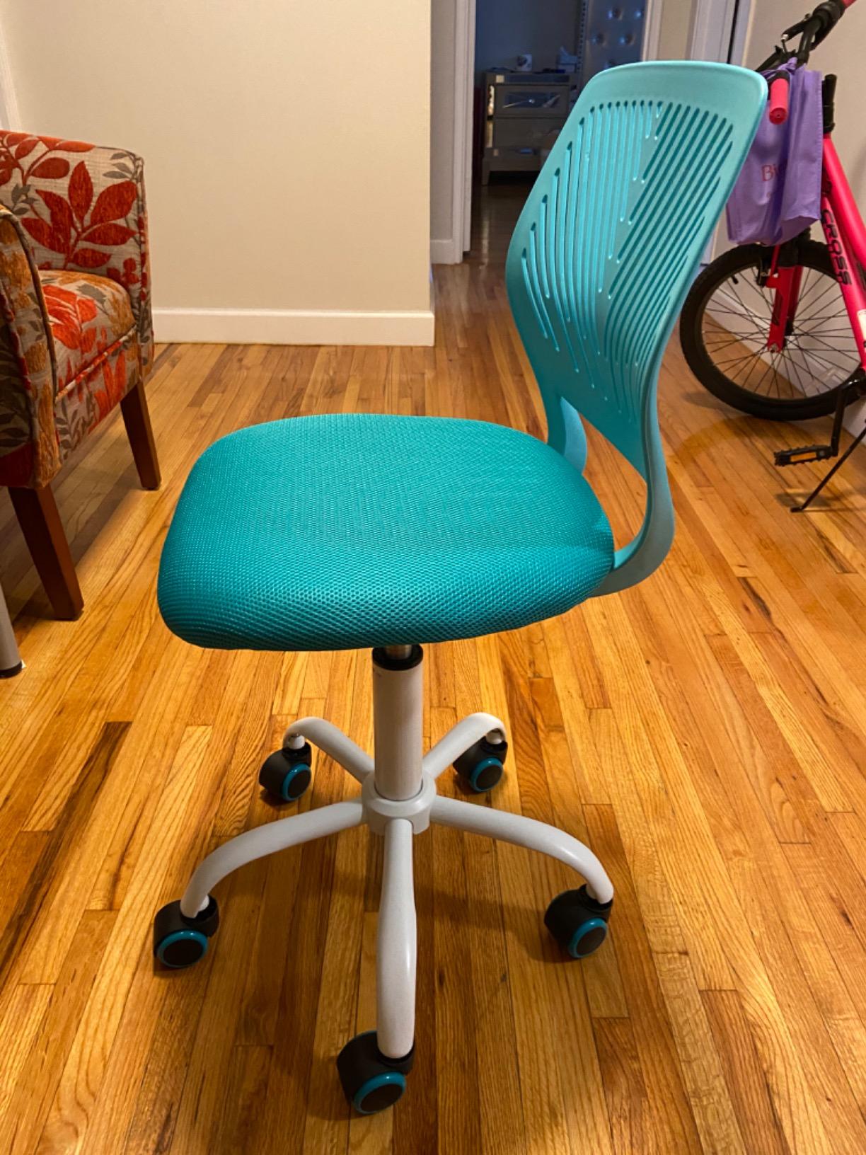 GIANTEX Kids Desk Chair, Adjustable Children Study Chair, Swivel Armless Mesh Task Student Chair, Child Desk Chair with Adjustable Height & Lumbar Support Computer Chair (Blue) customer photo 2