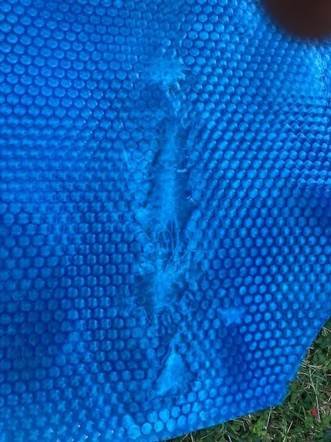 Winter Hot Tub Bubble Blanket - 7x7 FT 16-Mil Square Pool Spa Solar Cover customer photo 1