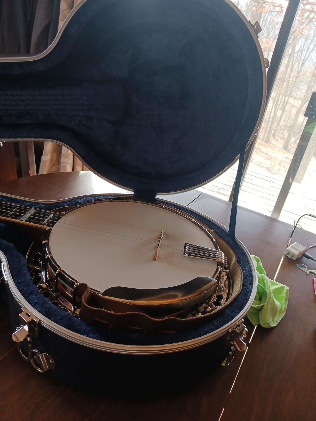 Crossrock ABS Molded Banjo Case for 5-String Resonator & Gibson Tenor | Backpack Style, Locking Latch, Plush Interior – Lightweight Hardshell Protection-Blue (CRA861BJBL) customer photo 2