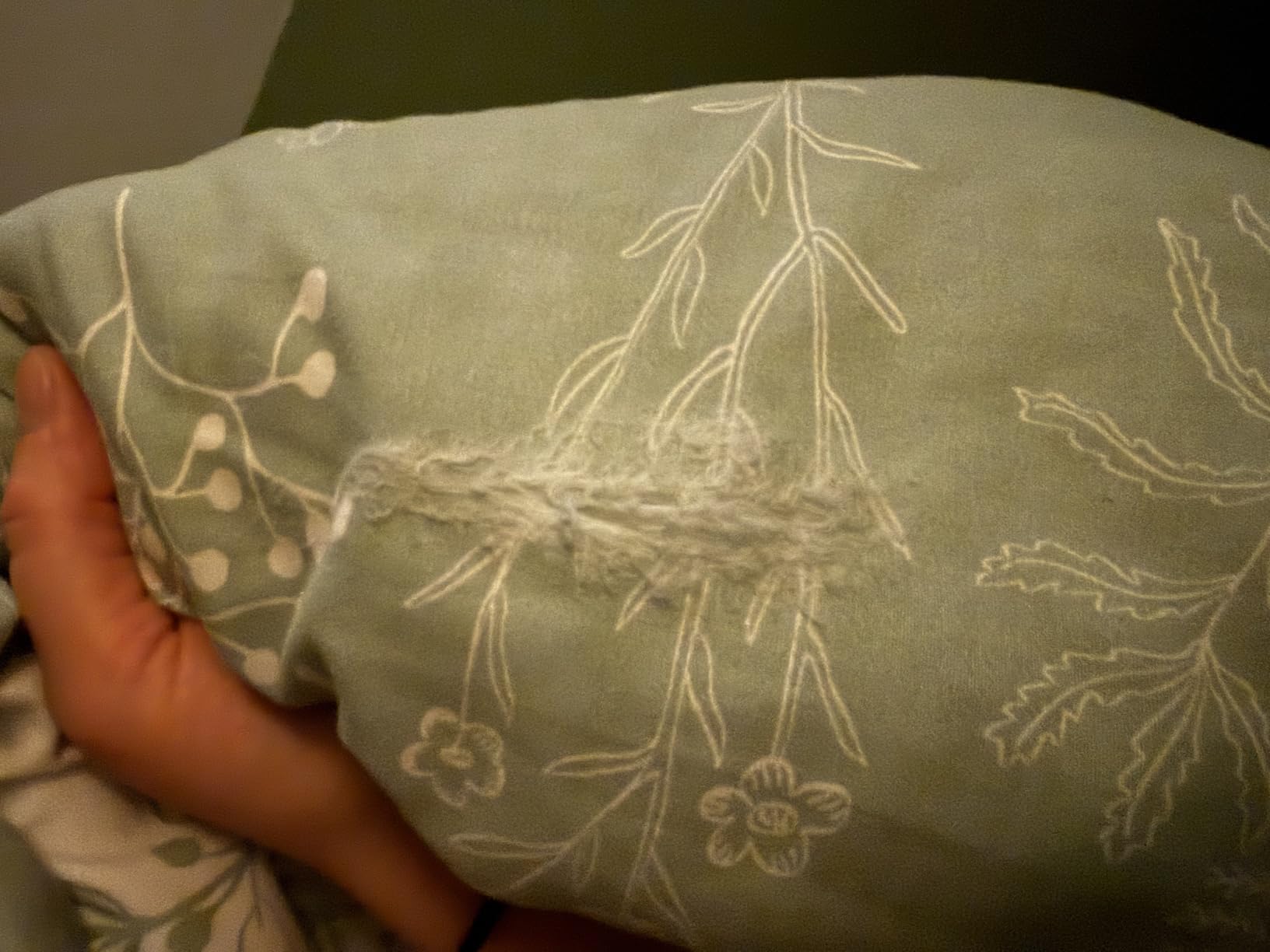 Bedsure Floral Comforter Set Cute Bedding Set Queen Reversible Sage Green customer photo 1