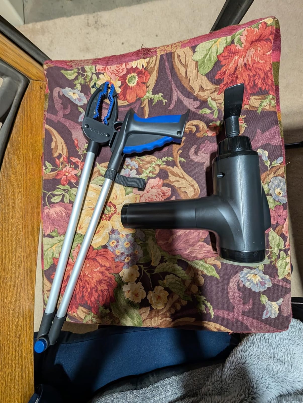 OLsky Massage Gun Deep Tissue 30 Speeds 9 Attachments Handheld (Grey) customer photo 2