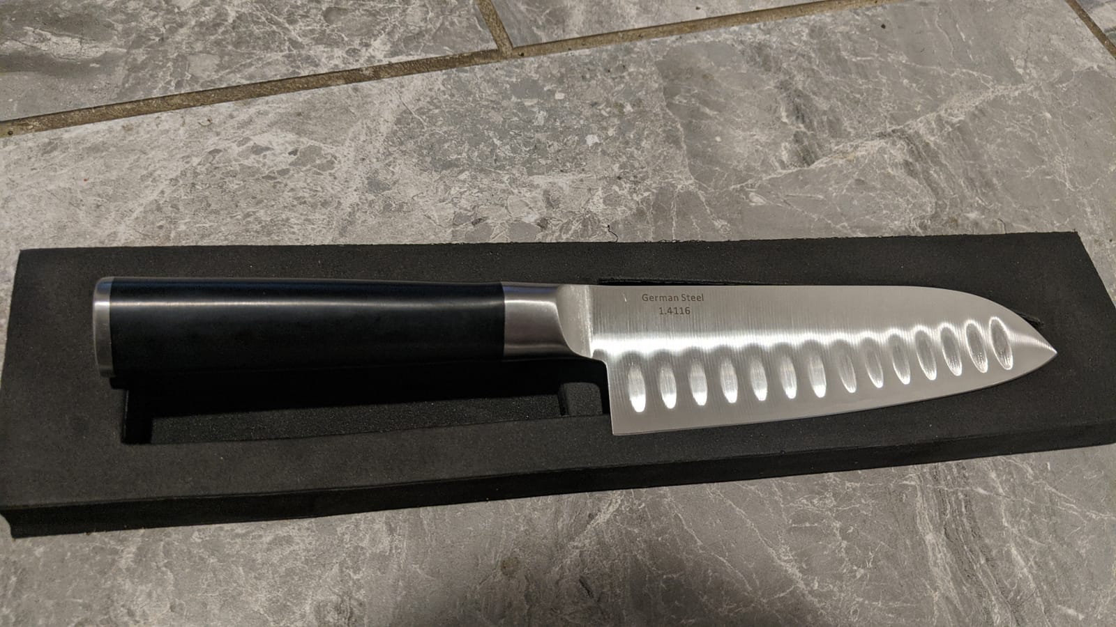 Babish 6.5 Inch Santoku Knife High Carbon 1.4116 German Steel Kitchen Knife Razor Sharp Blade Durable Precision Cutlery for Slicing Dicing Chopping Vegetables Meat and Fish customer photo 2