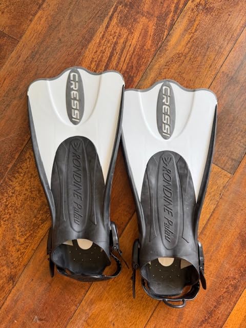 Cressi Snorkeling Fins, Palau, Adjustable Open Heel, Travel Fins for Adults customer photo 2