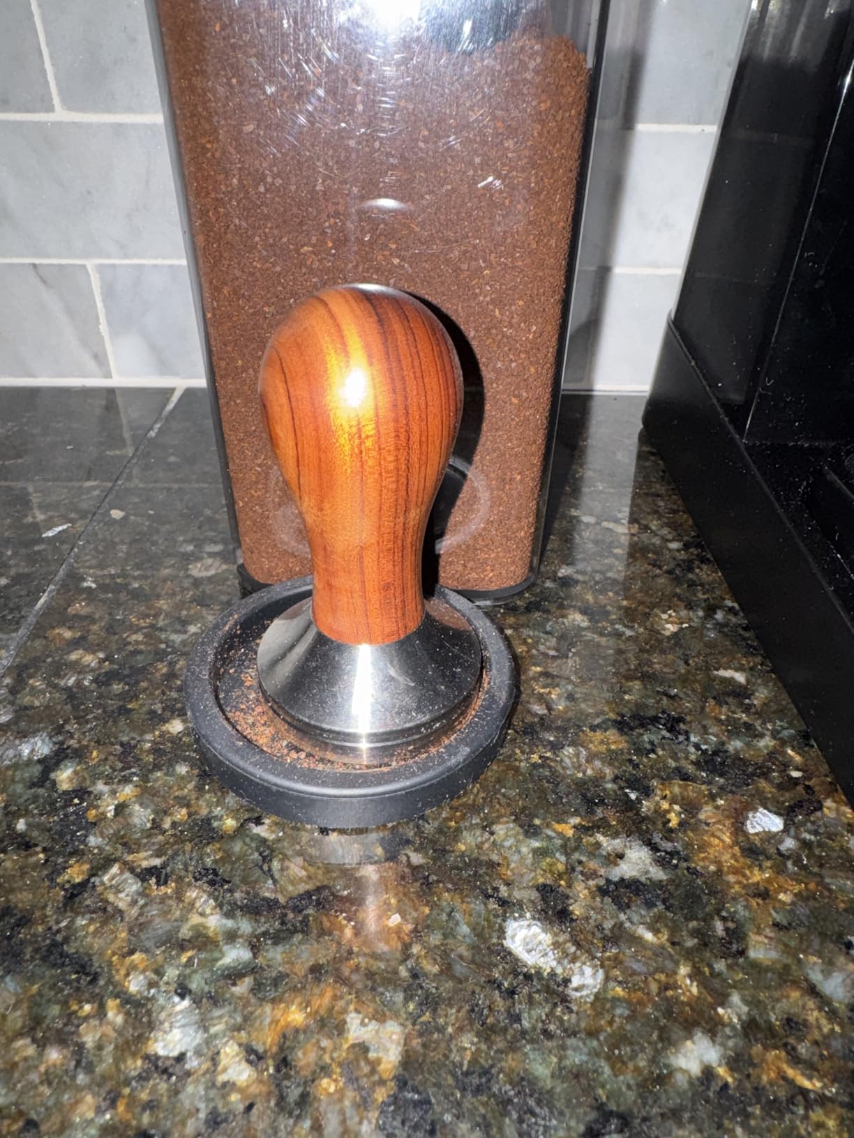 Coffee Tamper Espresso Press with Tamper Mat 304 Stainless Steel Flat Base Wooden Handle for Coffee Grounds Barista Espresso Machines Accessory (51MM) customer photo 2