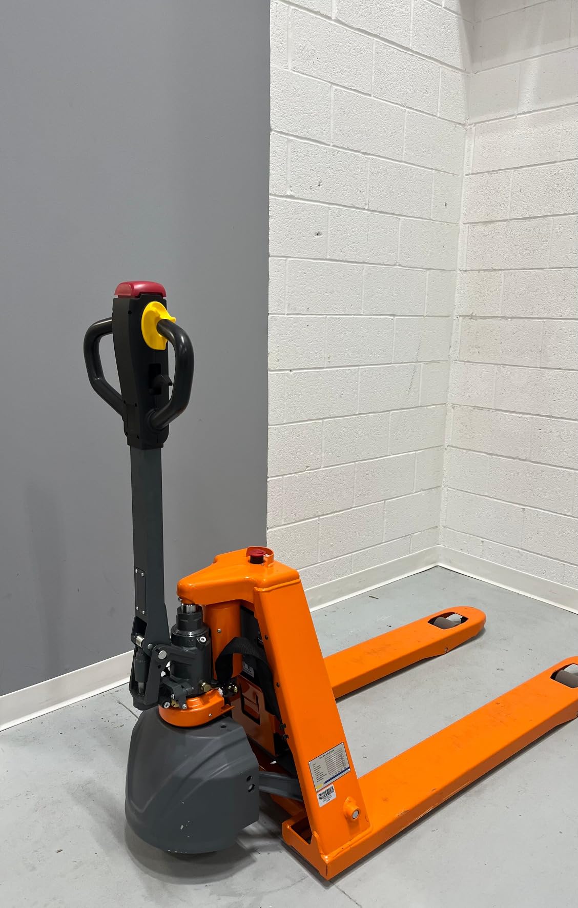 Tory Carrier Full Electric Pallet Jack, 3300lbs Capacity, 48 X 27 Forks customer photo 2