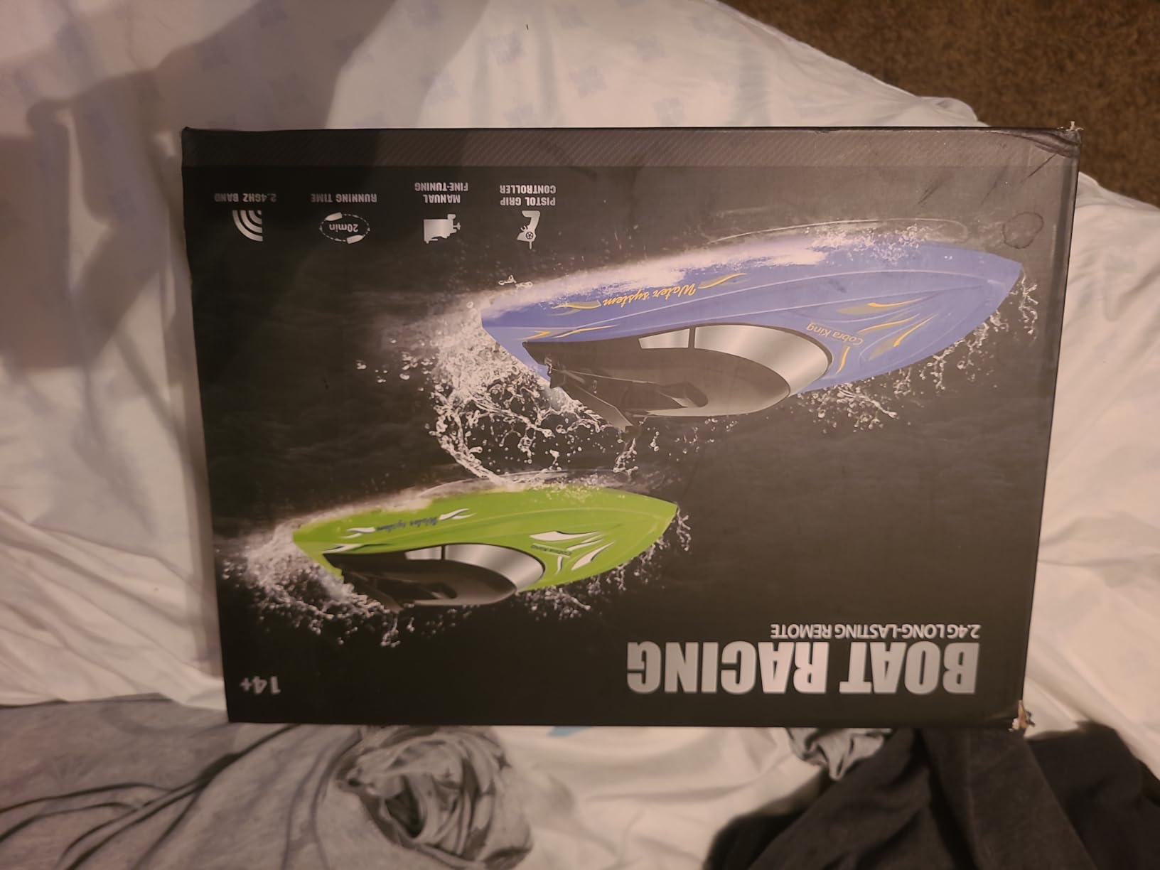 3PACK Remote Control Rc Boat for Kids, 2.4Ghz Control, Whole Body Waterproof, 6 Rechargeable Batteries Summer Water Toys for Pools Lakes River & Bathtub. customer photo 1