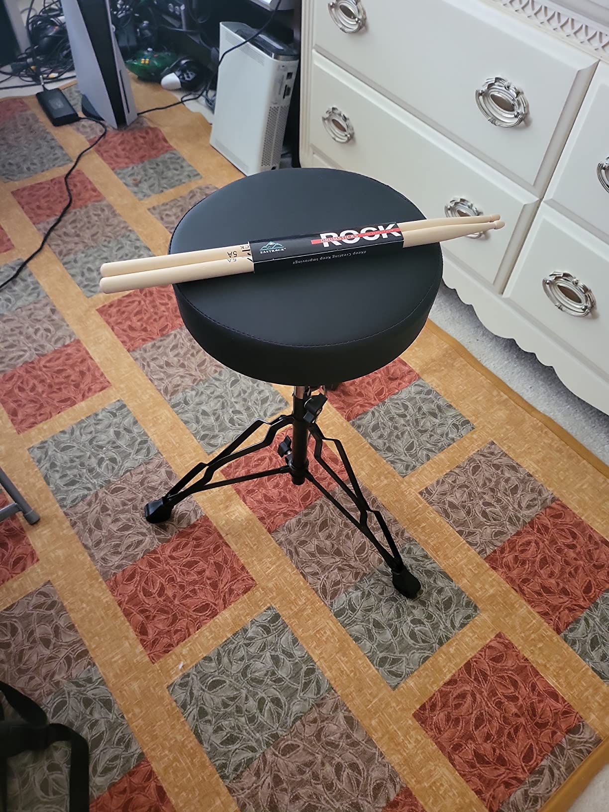 EASTROCK Drum Throne,Padded Drum Seat Drumming Stools with Anti-Slip Feet for Adults and Kids Drummers (Dark Black) customer photo 2