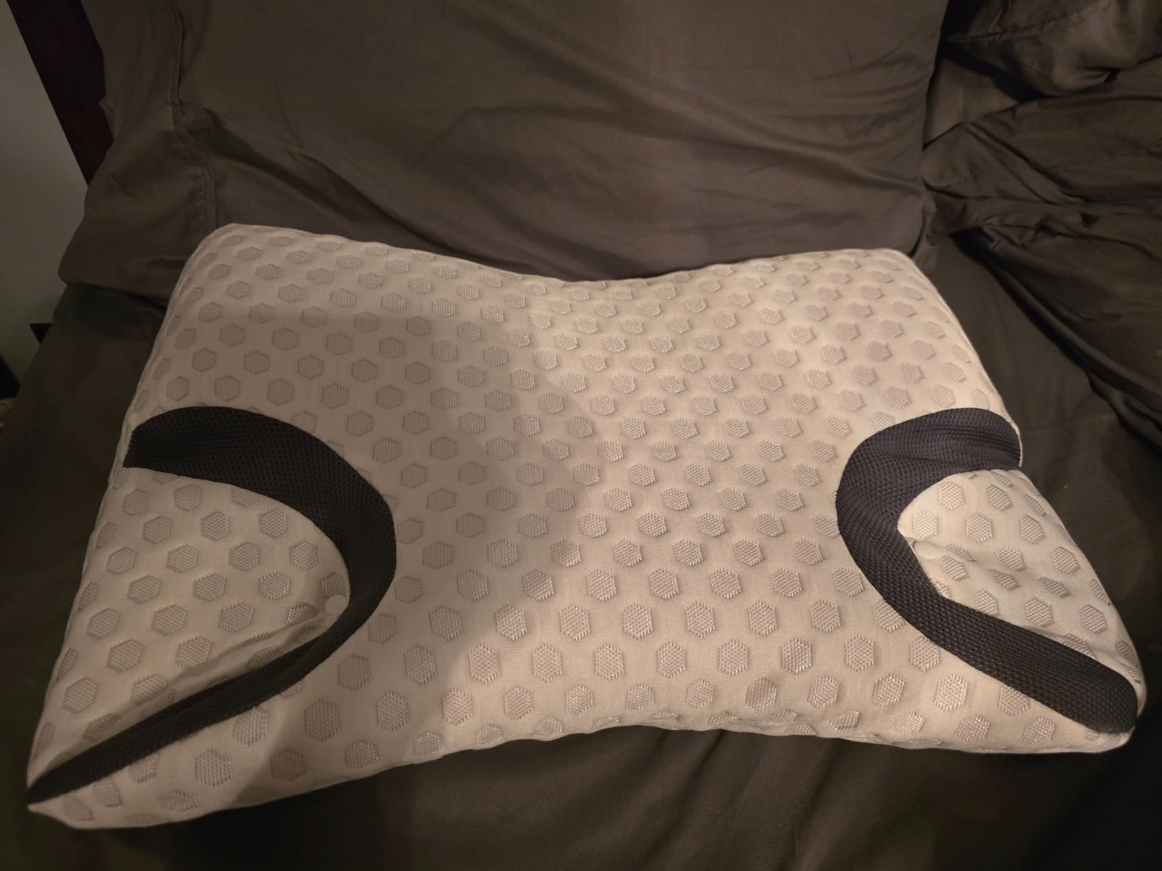 HSA/FSA CPAP Pillow for Side Sleepers – Fits All CPAP Mask Types – Adjustable Memory Foam with Contoured Cutouts for Side, Back & Stomach Sleepers – Reduces Air Leaks & Mask Pressure a Better Sleep customer photo 1