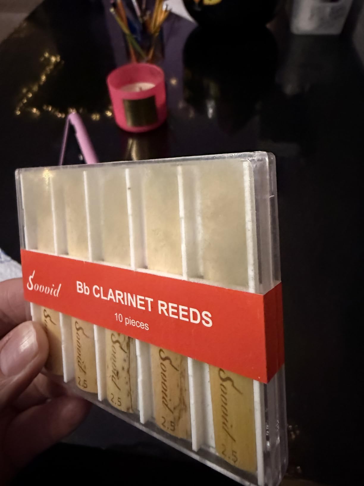 10 Pack Bb Clarinet Reeds with Plastic Box, Strength 2.5 Reeds for Clarinet, Thinner Reed Tip & Unfiled Cut for Easy of Play, Traditional Reeds for Clarinet Beginner and Player customer photo 2