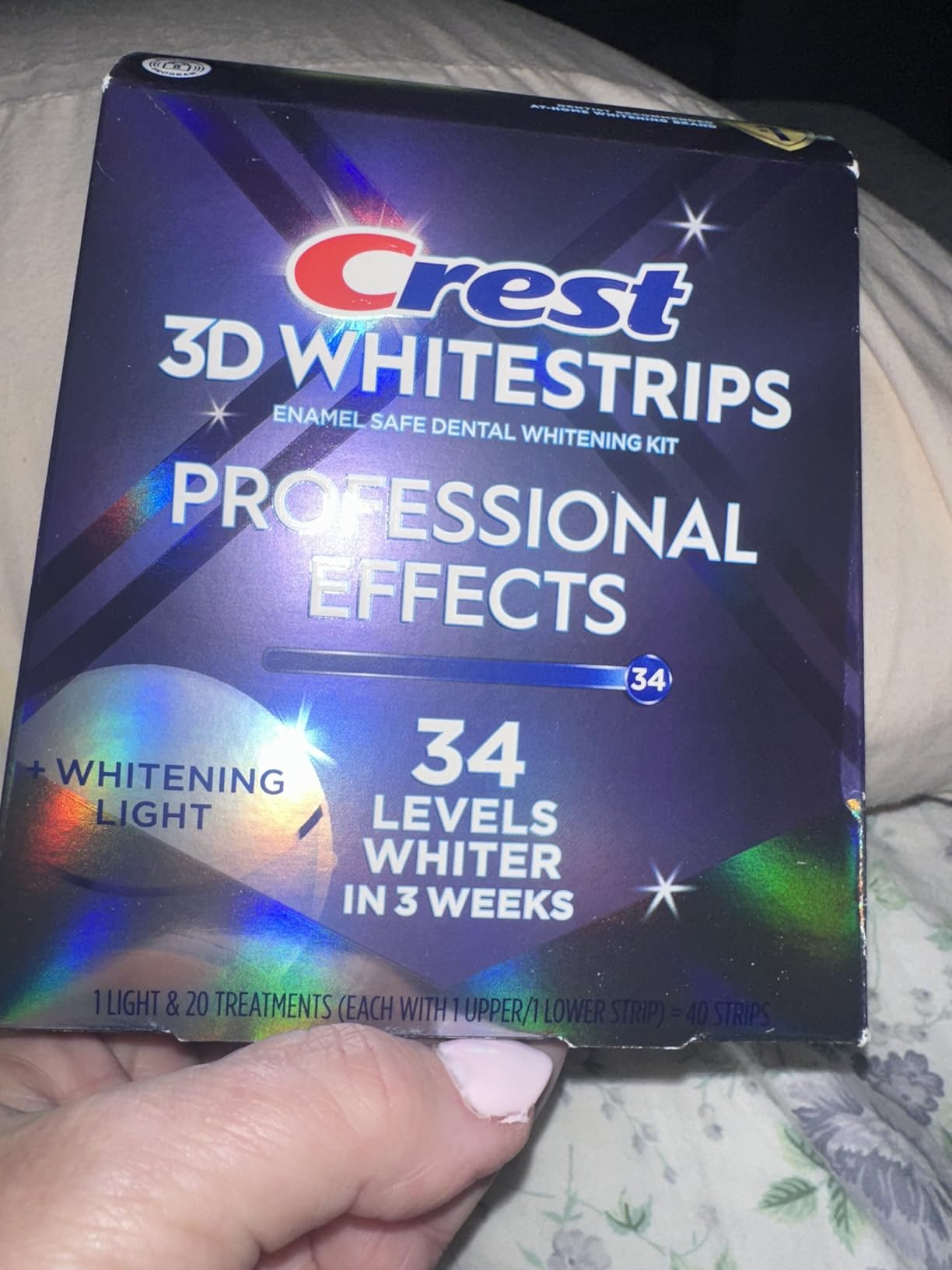 Crest 3D Whitestrips Professional Effects + LED Light – Teeth Whitening Kit, 1 Light + 20 Treatments, Each with 1 Upper/1Lower, 40 Strips – Crest 3DWhite Teeth Whitening Strips customer photo 2