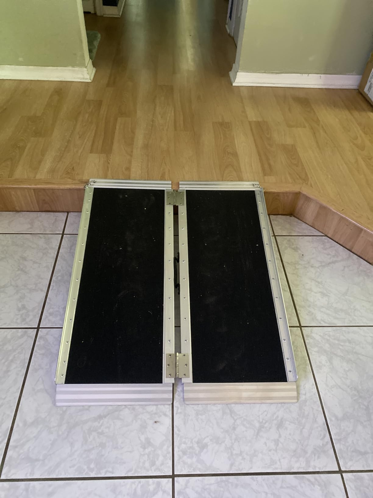 LEMNISCATE 2FT Portable Wheelchair Ramp Aluminum Non-Slip Handicap for Home customer photo 2
