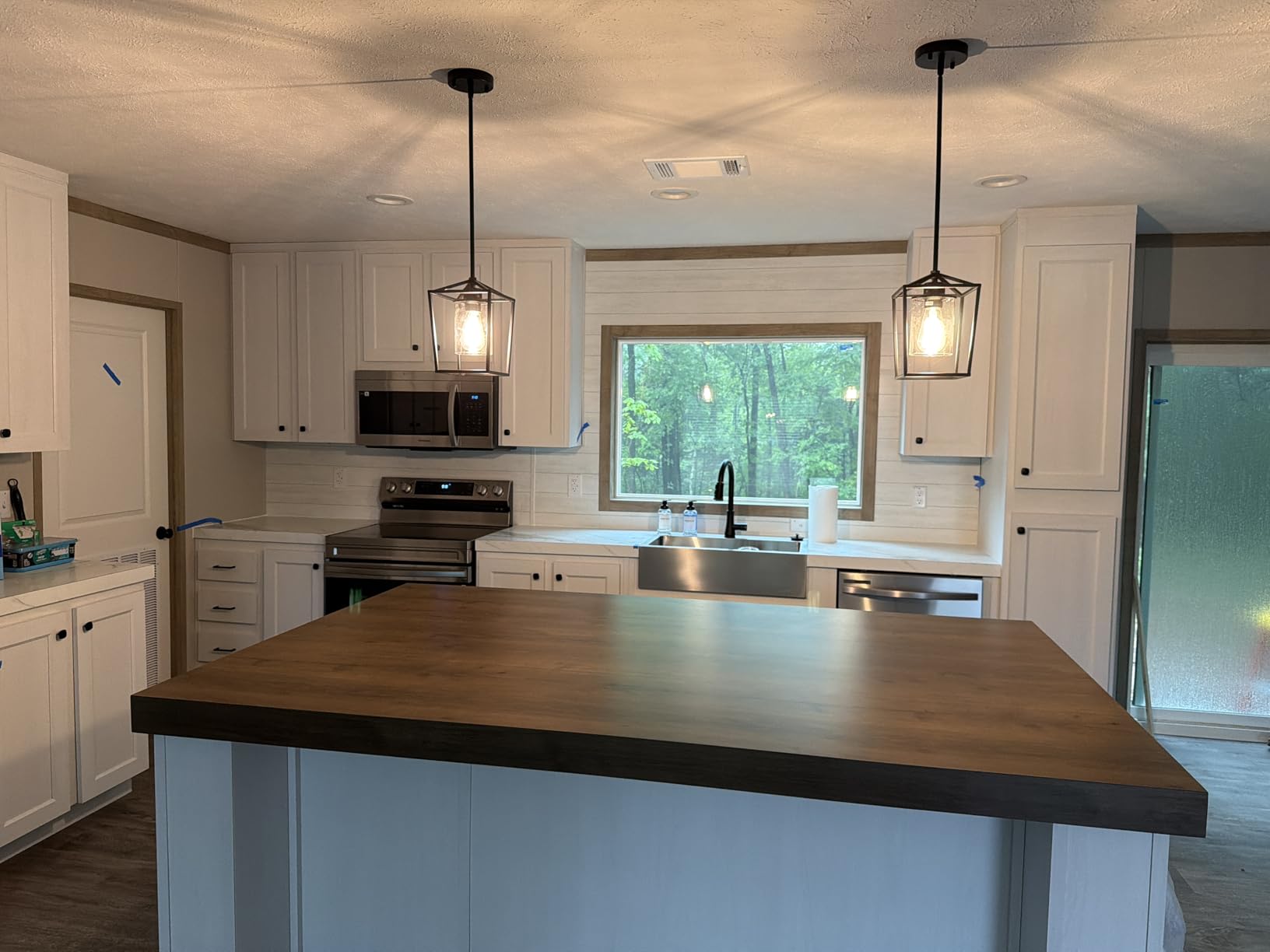 Black Pendant Lights Kitchen Island, 1-Light Farmhouse Kitchen Pendant Lighting Over Island, Metal Cage Island Hanging Lights for Kitchen, Dining Room, Entryway, Hallway, Foyer customer photo 1